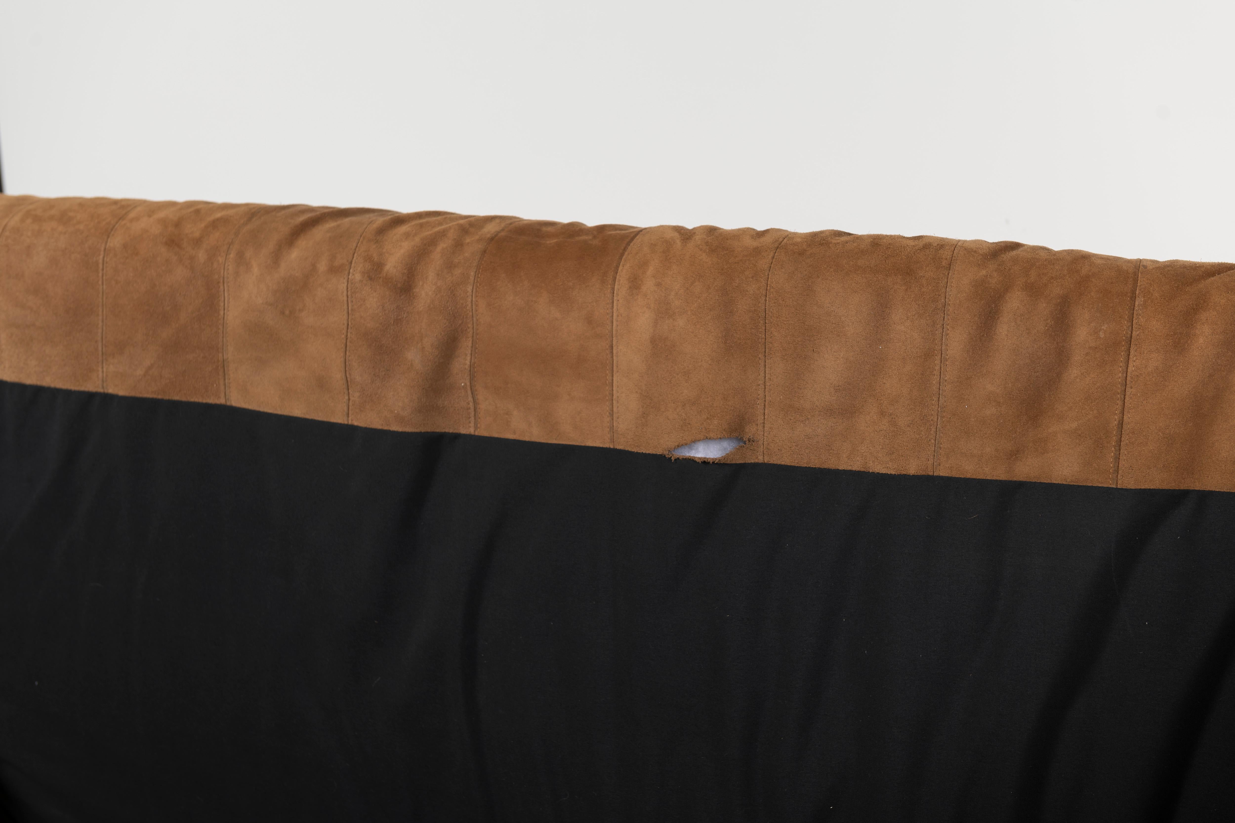 Vintage Joseph D'Urso for Knoll Sofa in Nubuck 3
