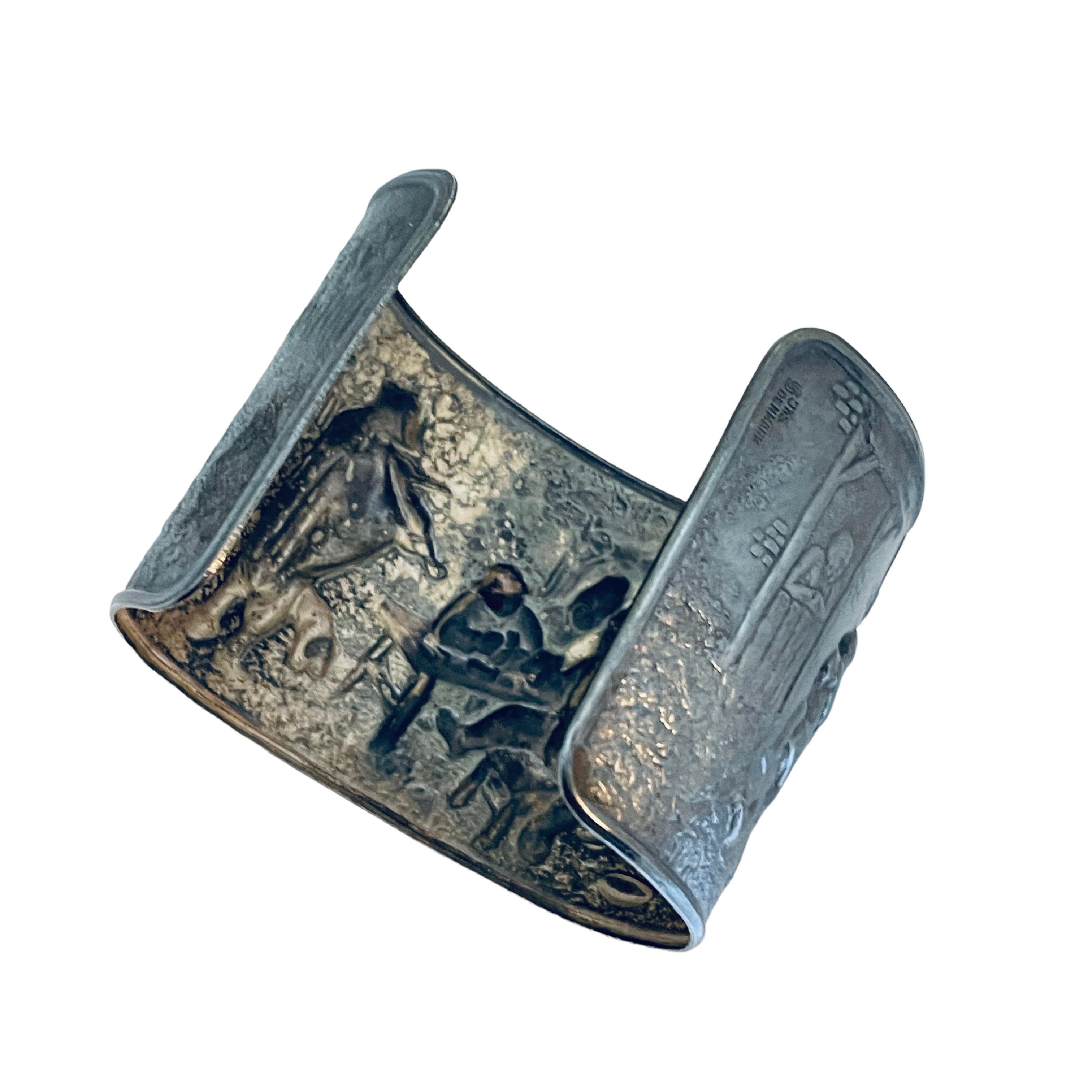 da uomo o donna Braccialetto d'epoca JRS Danimarca in argento con repousse scenografica in vendita