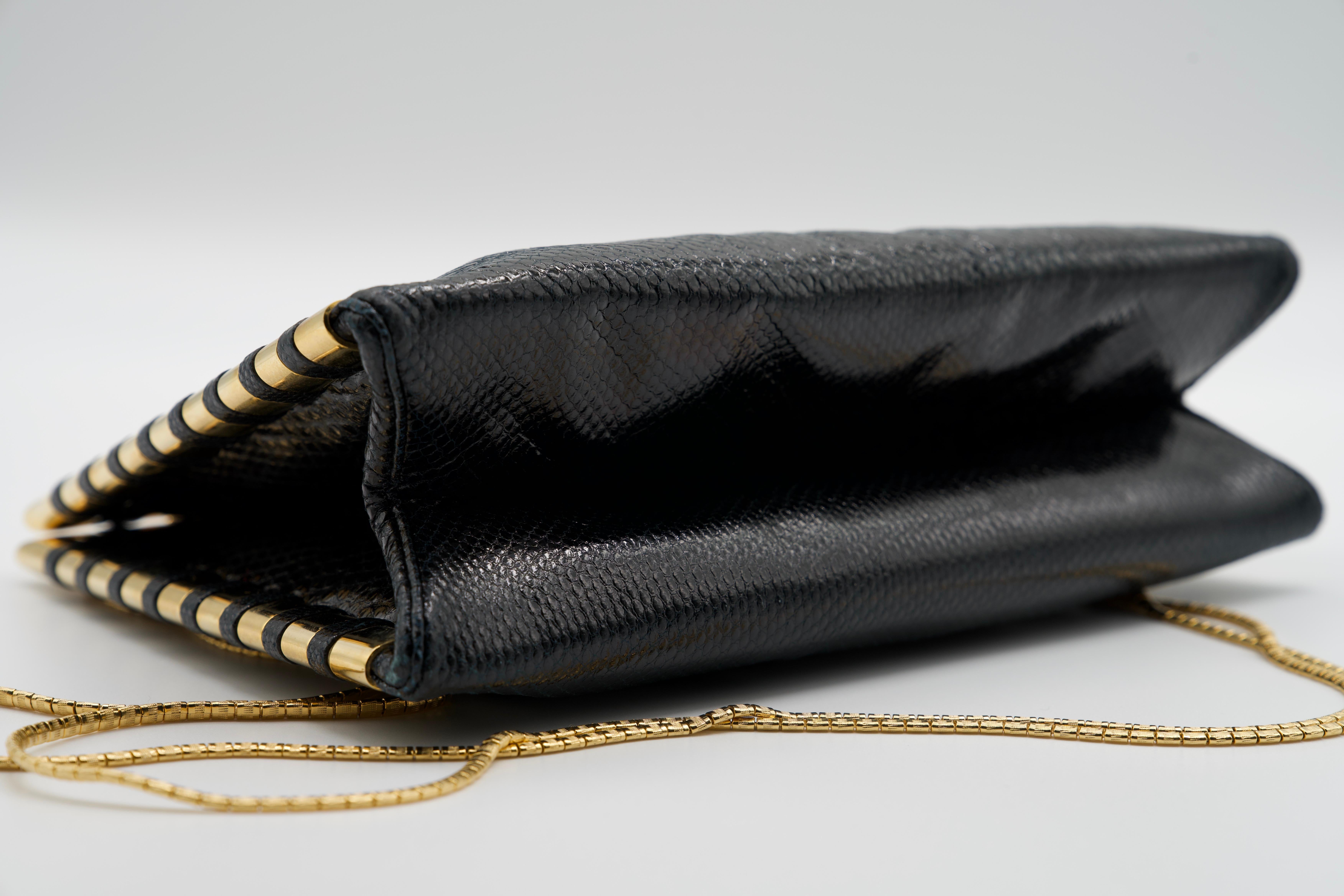 Bolso vintage Judith Karung negro herrajes dorados en venta 2