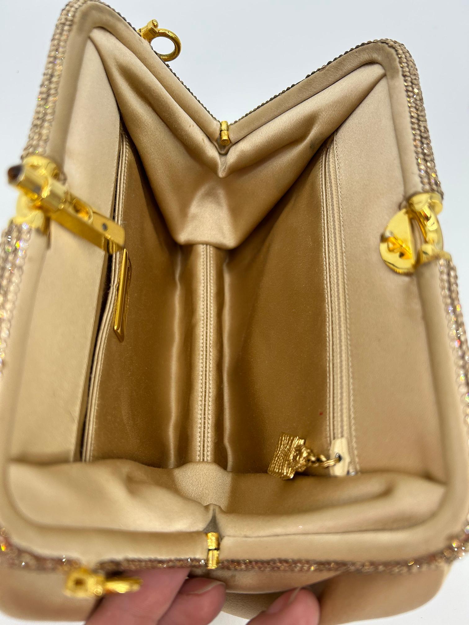 Vintage Judith Leiber Beige Pleated Silk Swarovski Crystal Top Clutch c1980s For Sale 8