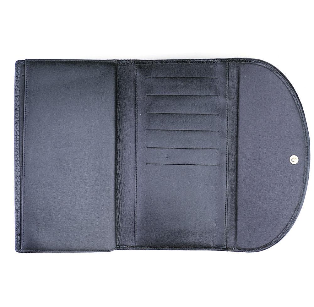 Vintage Judith Leiber Black Leather Wallet, 1980s In Good Condition For Sale In Los Angeles, CA