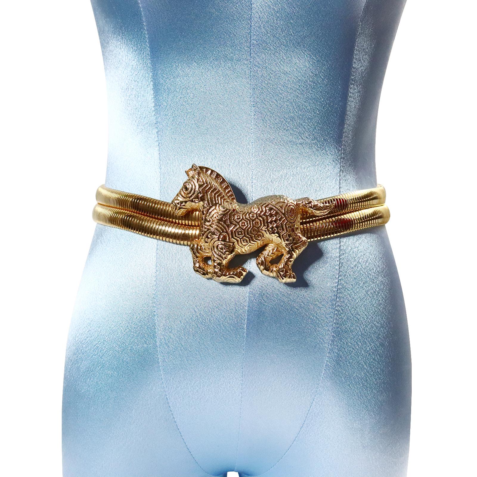 Vintage Judith Leiber Gold Horse Belt Circa 1980s In Excellent Condition For Sale In New York, NY