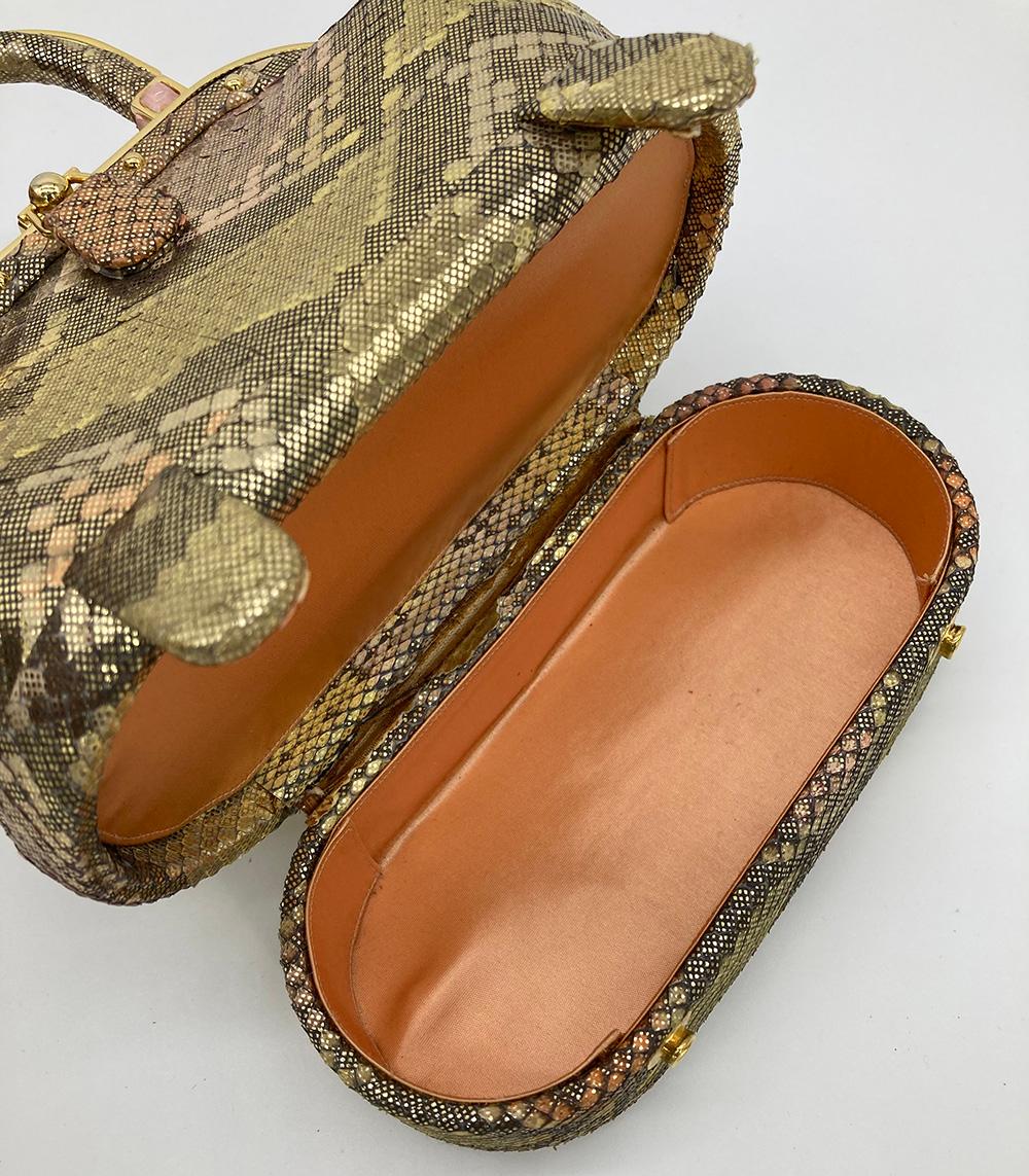 De las mujeres Bolso vintage Judith Leiber Piel de serpiente pitón oro rosa 007 James Bond en venta