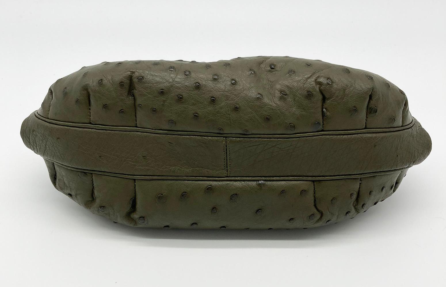 Vintage Judith Leiber Green Ostrich Clutch In Excellent Condition In Philadelphia, PA