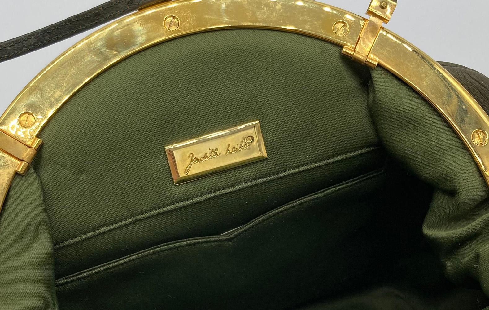 Judith Leiber Grüne Straußen Clutch 2