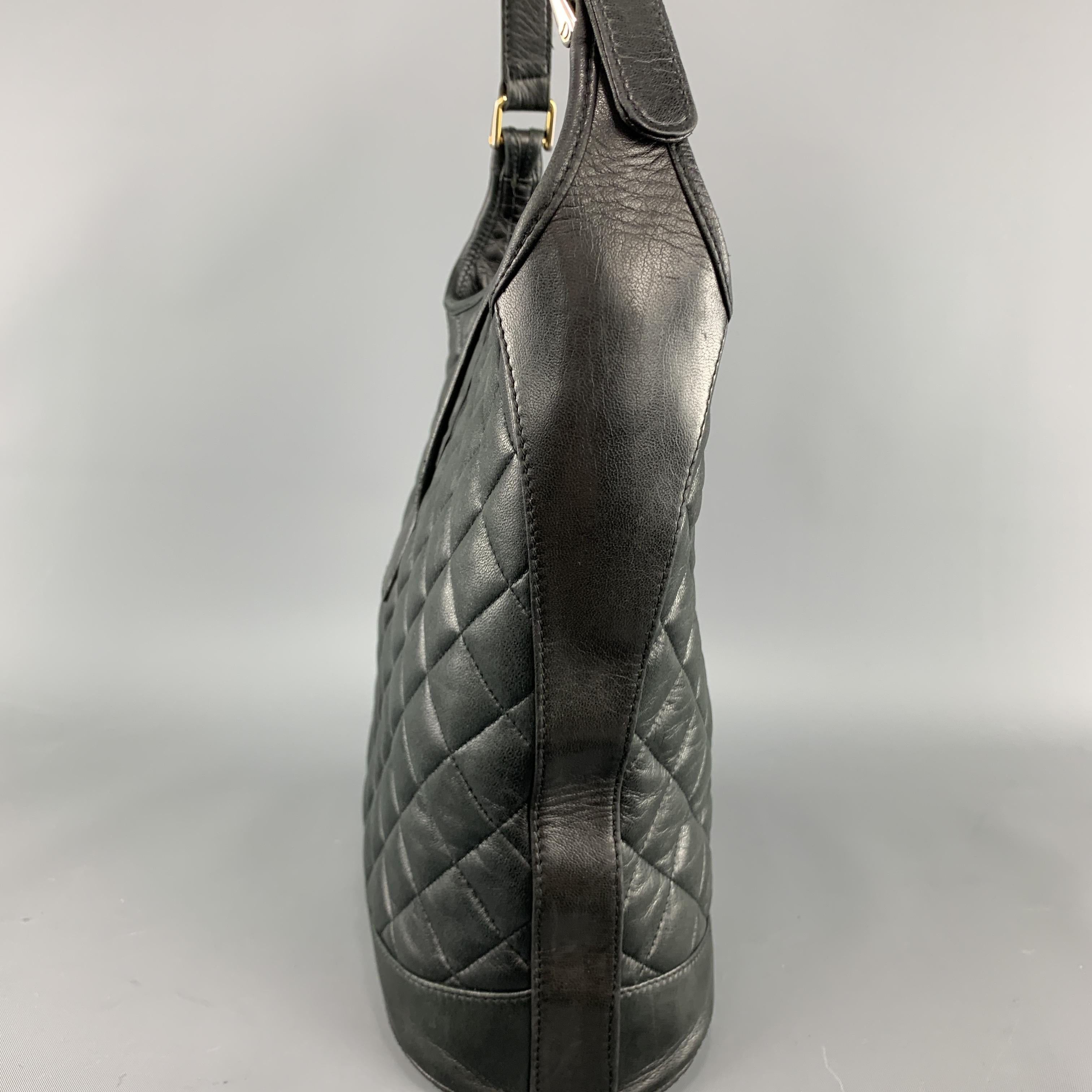 Vintage JUDITH LEIBER Quilted Black Leather Shoulder Handbag In Good Condition In San Francisco, CA