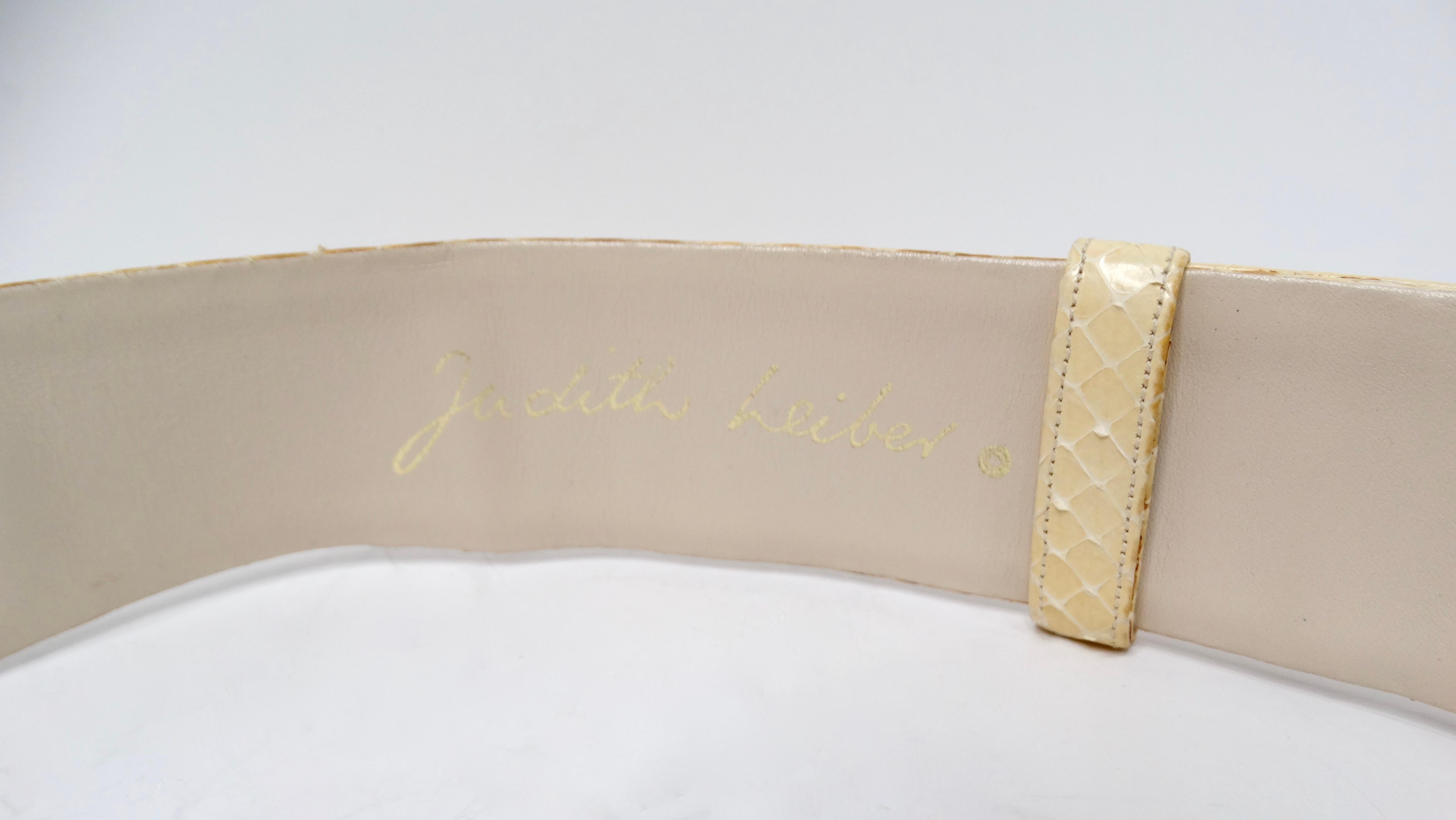 Judith Leiber ceinture vintage en peau de serpent avec ornements en strass rose Bon état - En vente à Scottsdale, AZ
