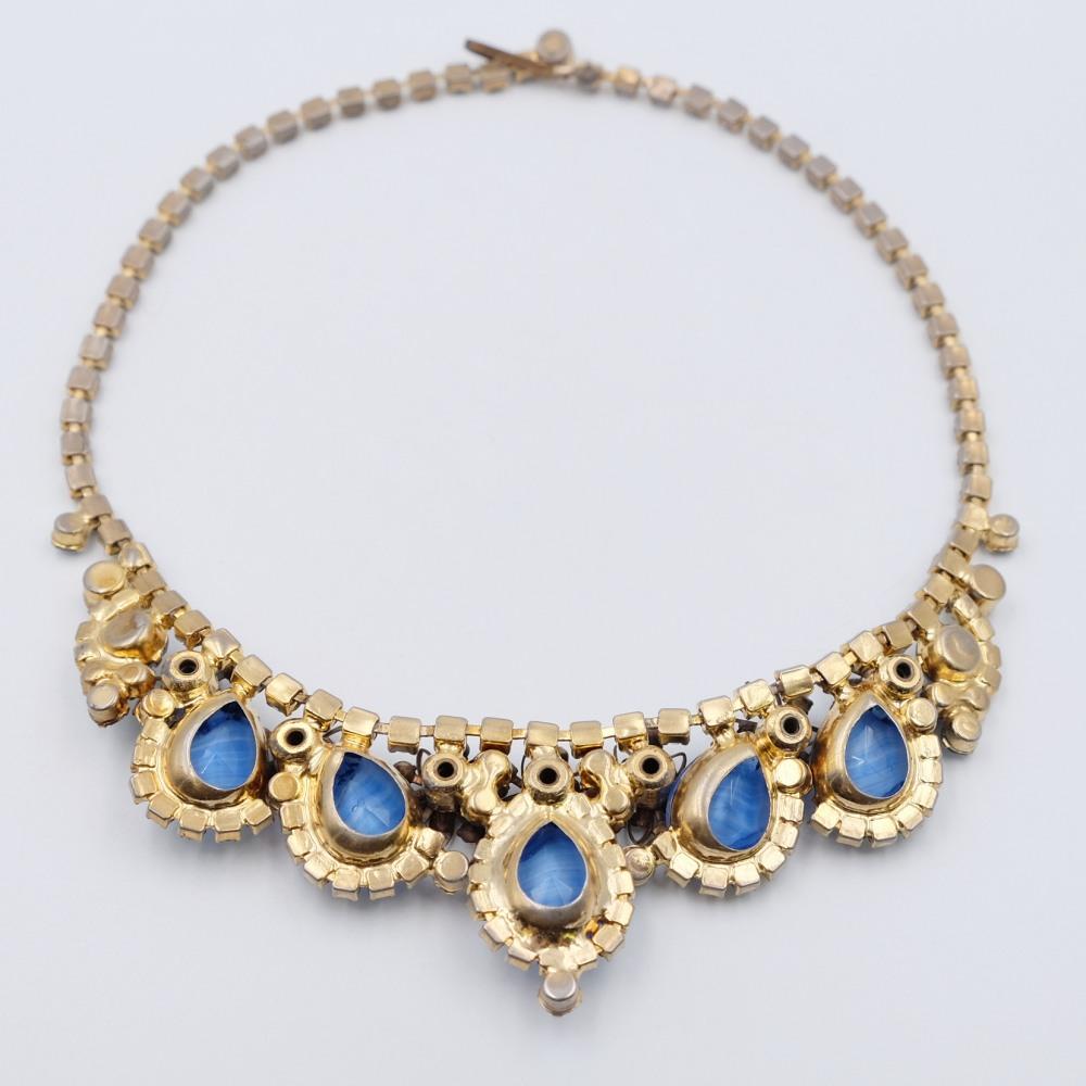 Vintage Juliana Blue Glass Necklace 1950s In Excellent Condition For Sale In Austin, TX