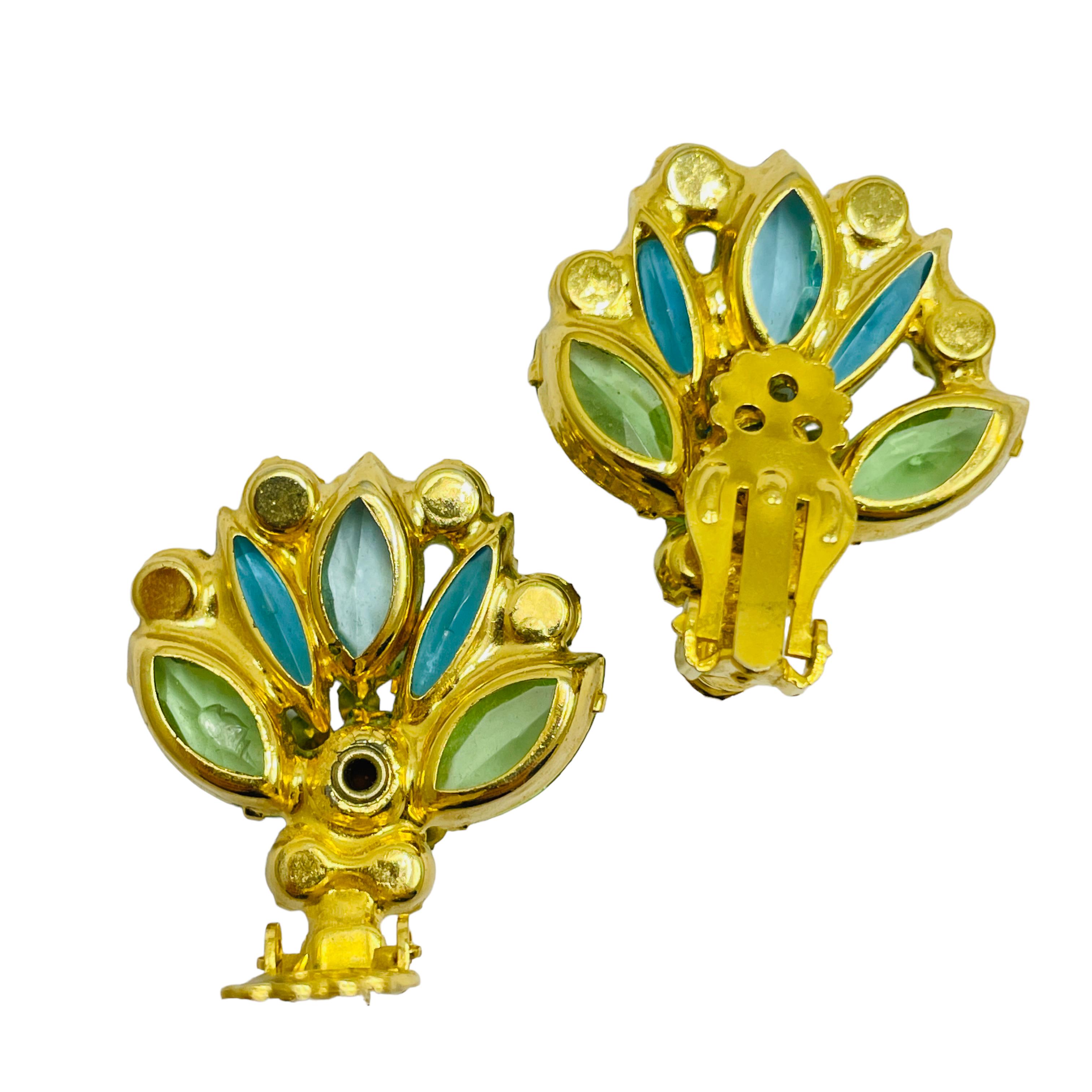 Women's or Men's Vintage JULIANA DeLIZZA ELSTER gold navette glass designer clip on earrings For Sale