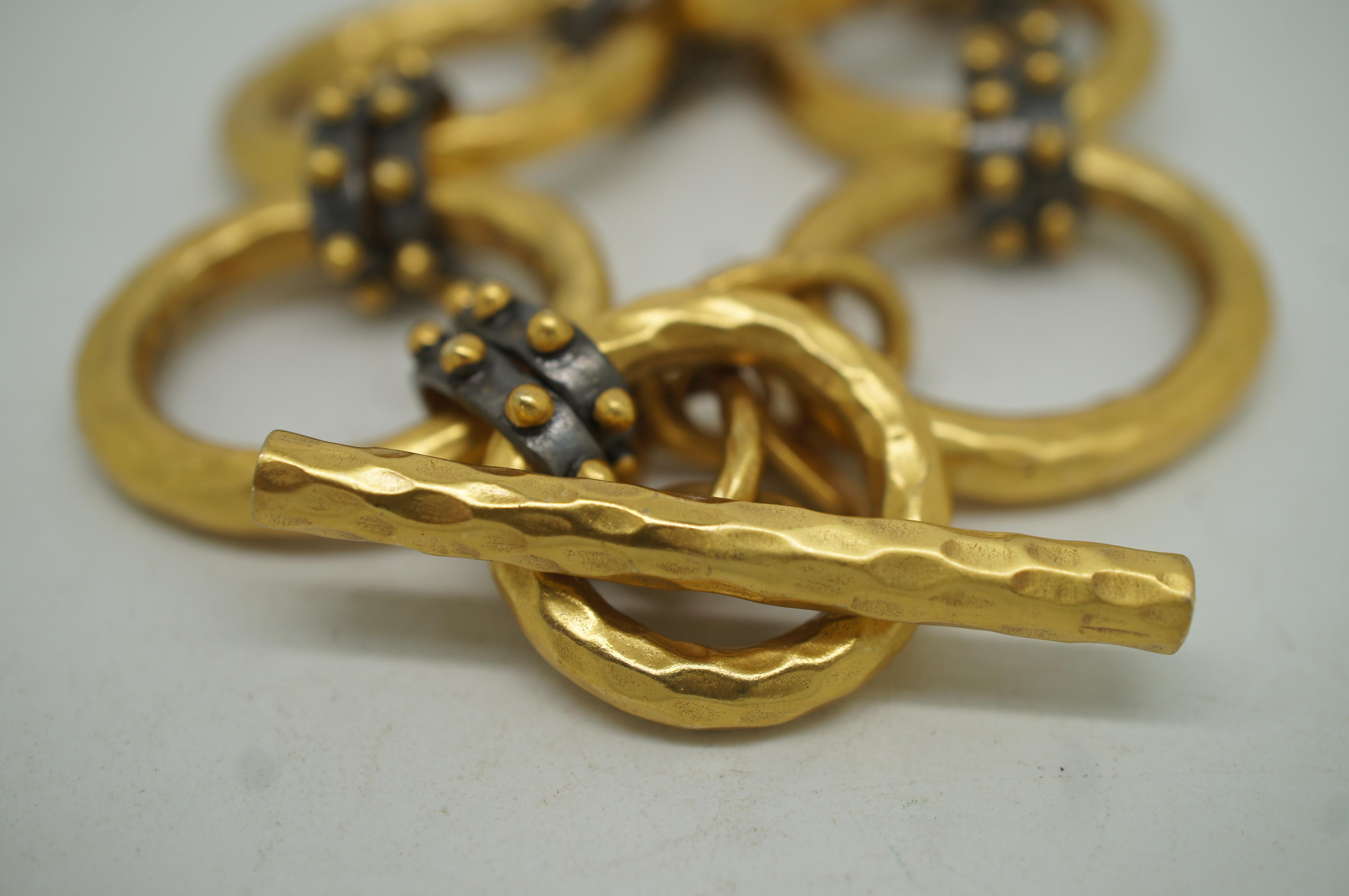 20ième siècle Vintage Julie Vos 24K Plaque d'Or SoHo Link Studded Hammered Chain Bracelet 8