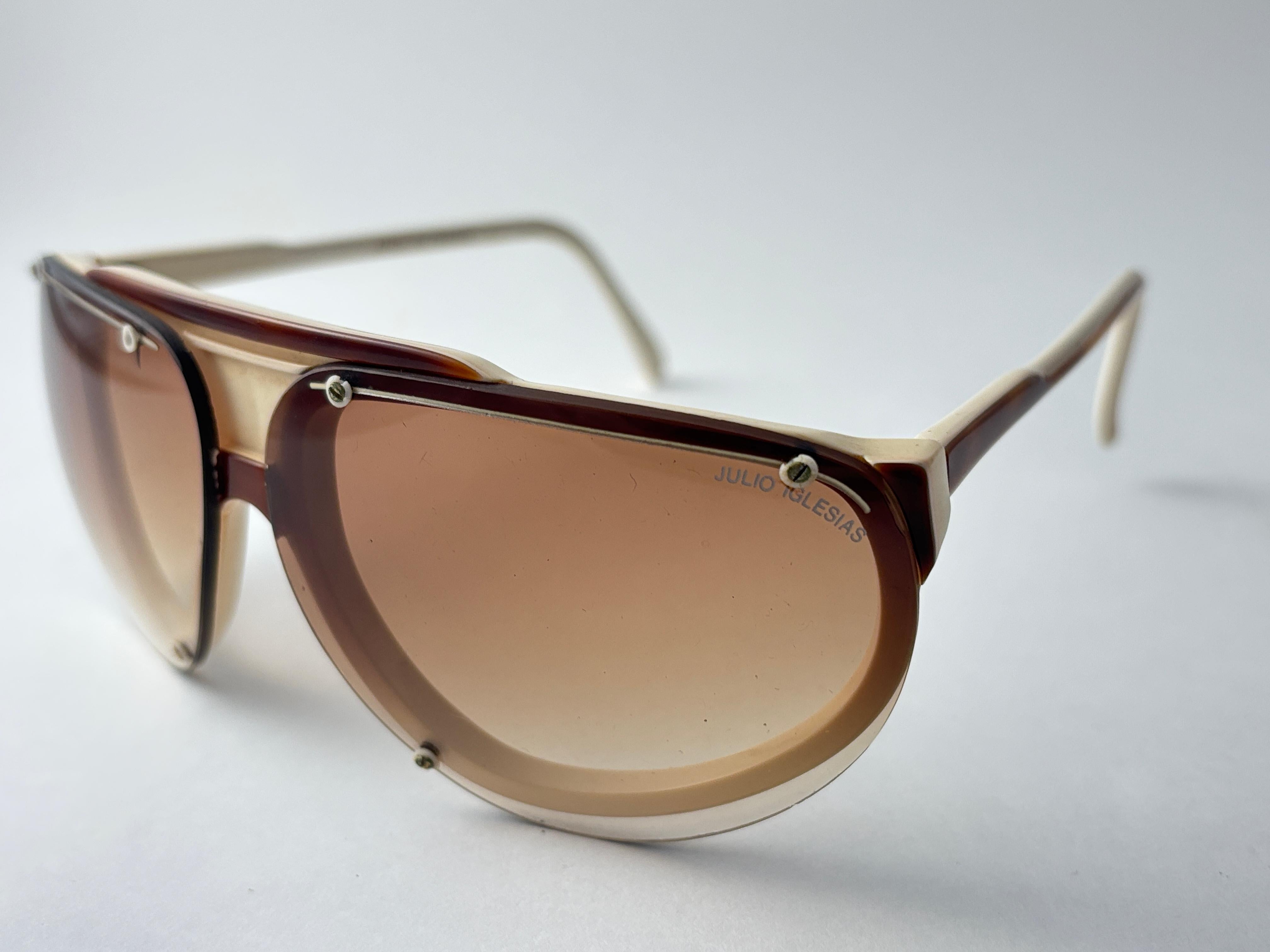 Vintage Julio Iglesias Aviator Beige & Braun Sonnenbrille 1980 Made in France im Zustand „Hervorragend“ im Angebot in Baleares, Baleares