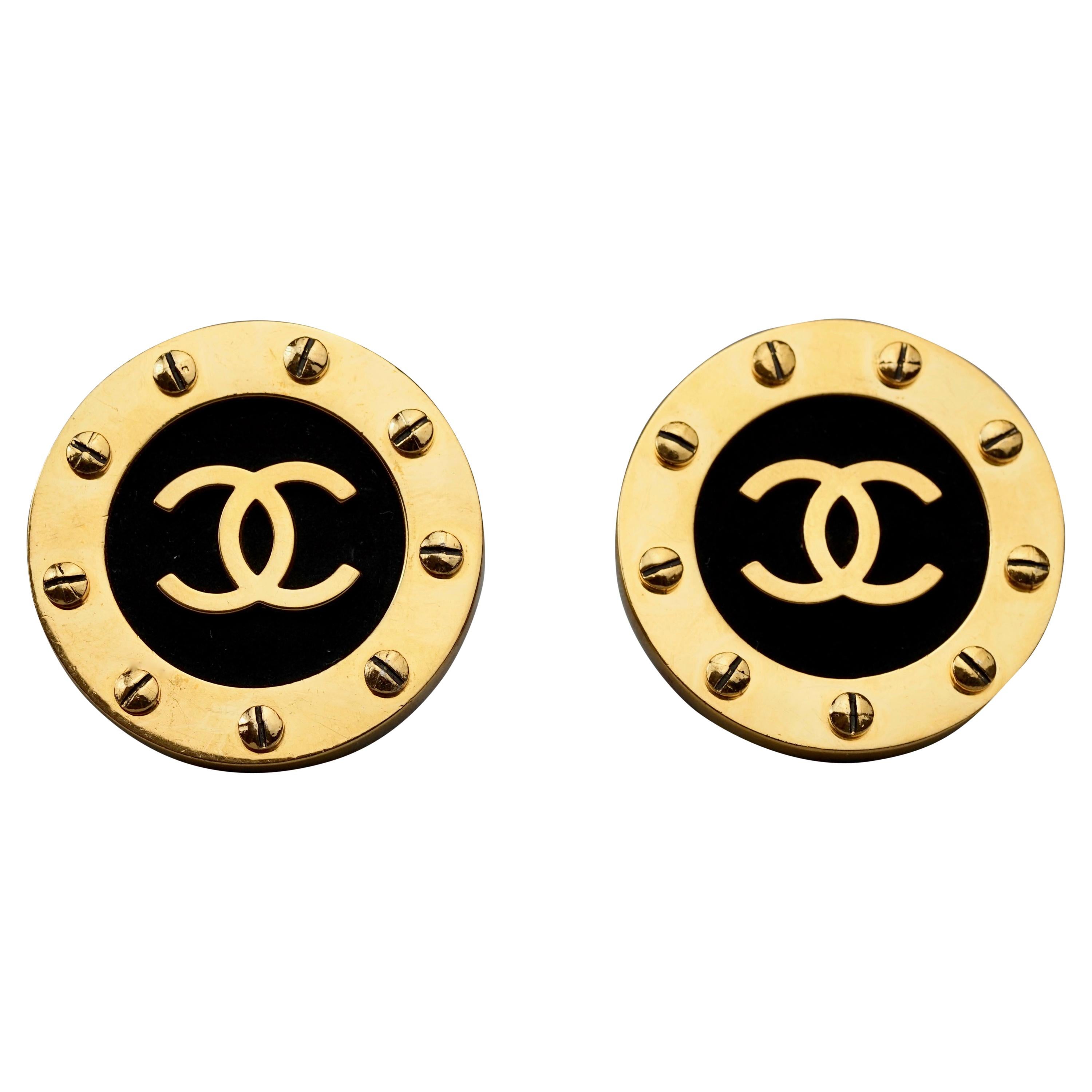 Vintage Jumbo CHANEL CC Logo Screw Disc Earrings For Sale