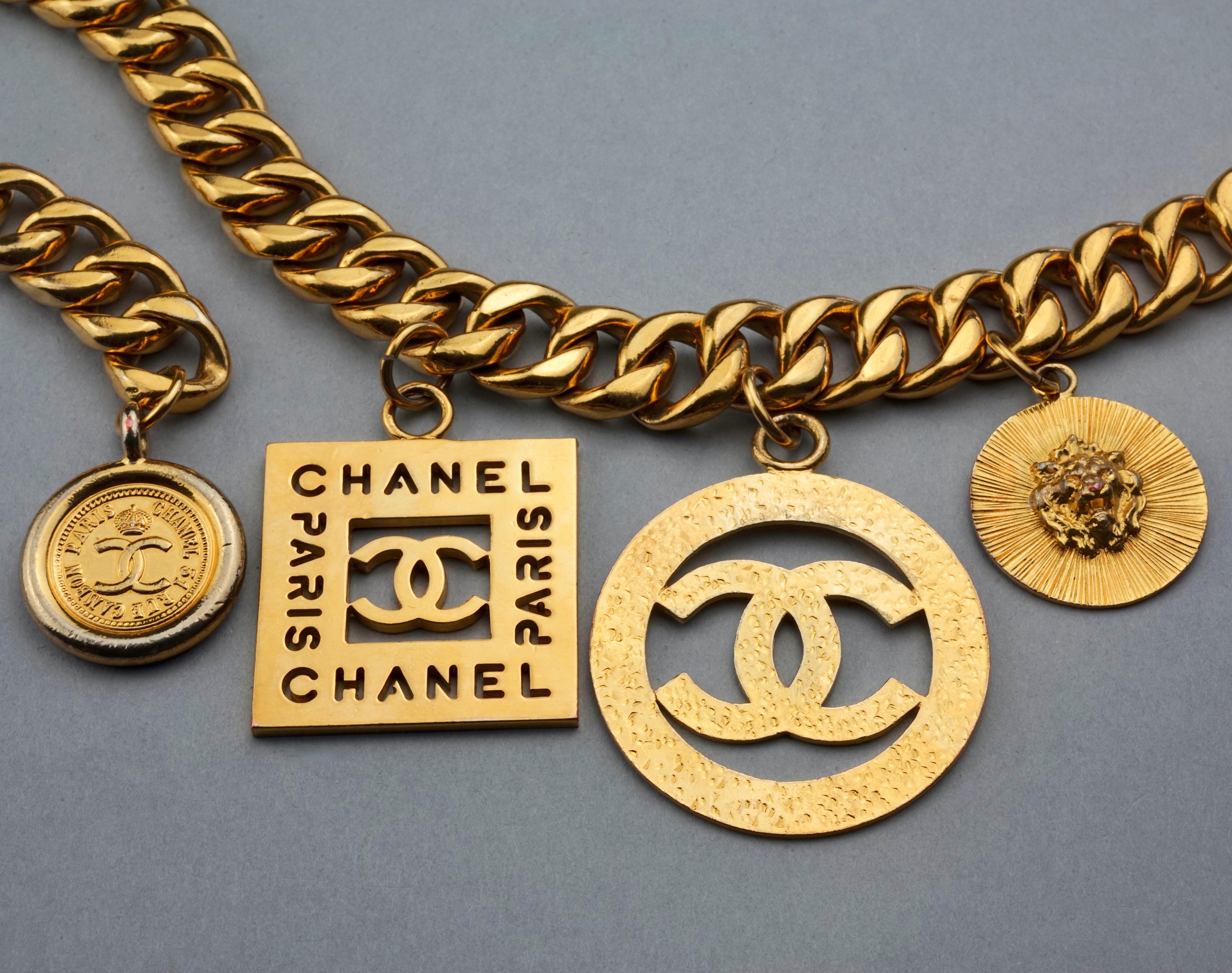Vintage Jumbo CHANEL Iconic Logo Medallion Charm Necklace Belt For Sale 2