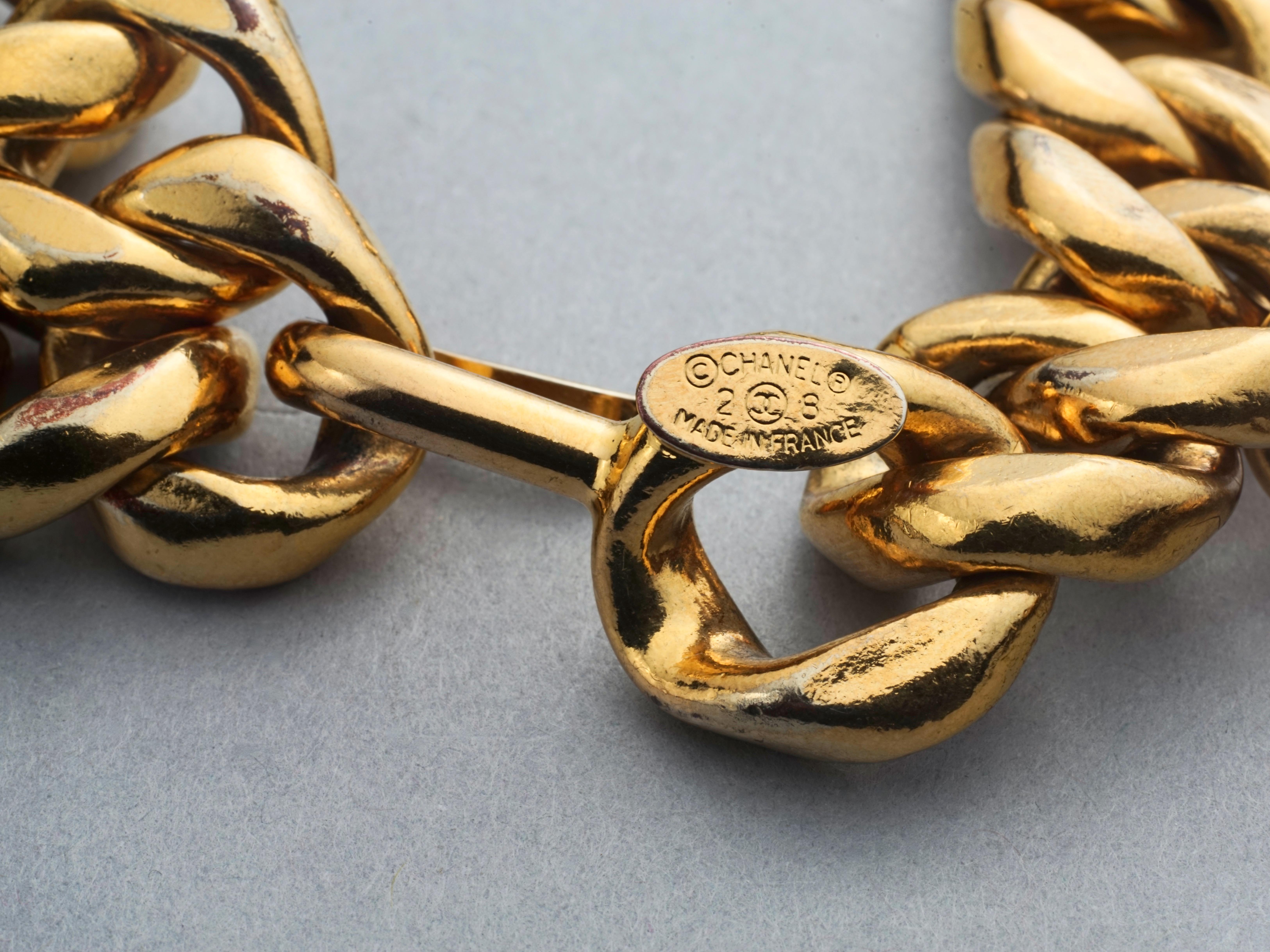 Vintage Jumbo CHANEL Iconic Logo Medallion Charm Necklace Belt For Sale 4