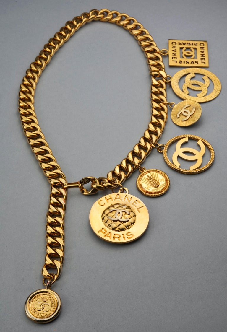 Women's Vintage Jumbo CHANEL Iconic Logo Medallion Charm Necklace Belt For Sale