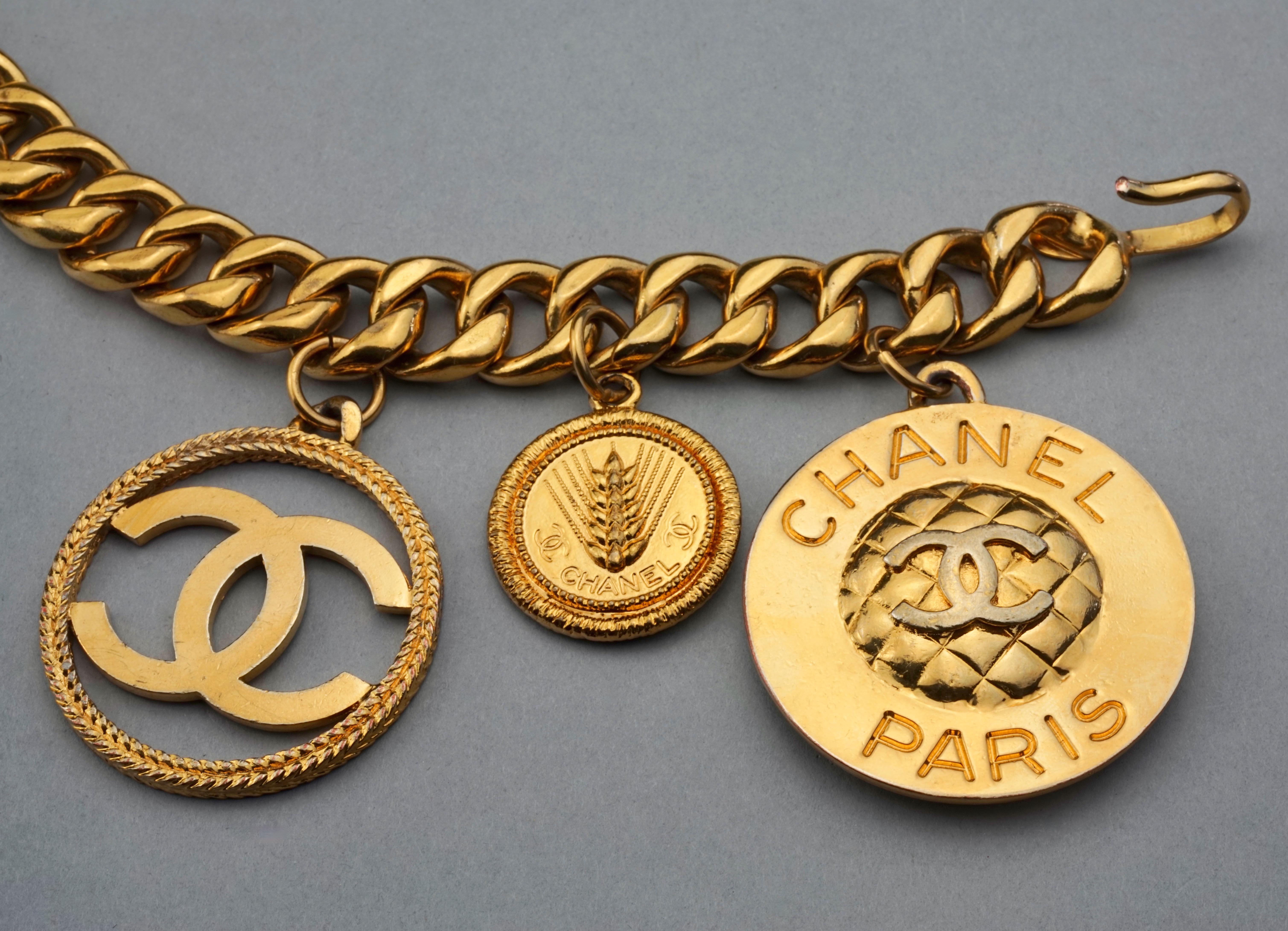Vintage Jumbo CHANEL Iconic Logo Medallion Charm Necklace Belt For Sale 1