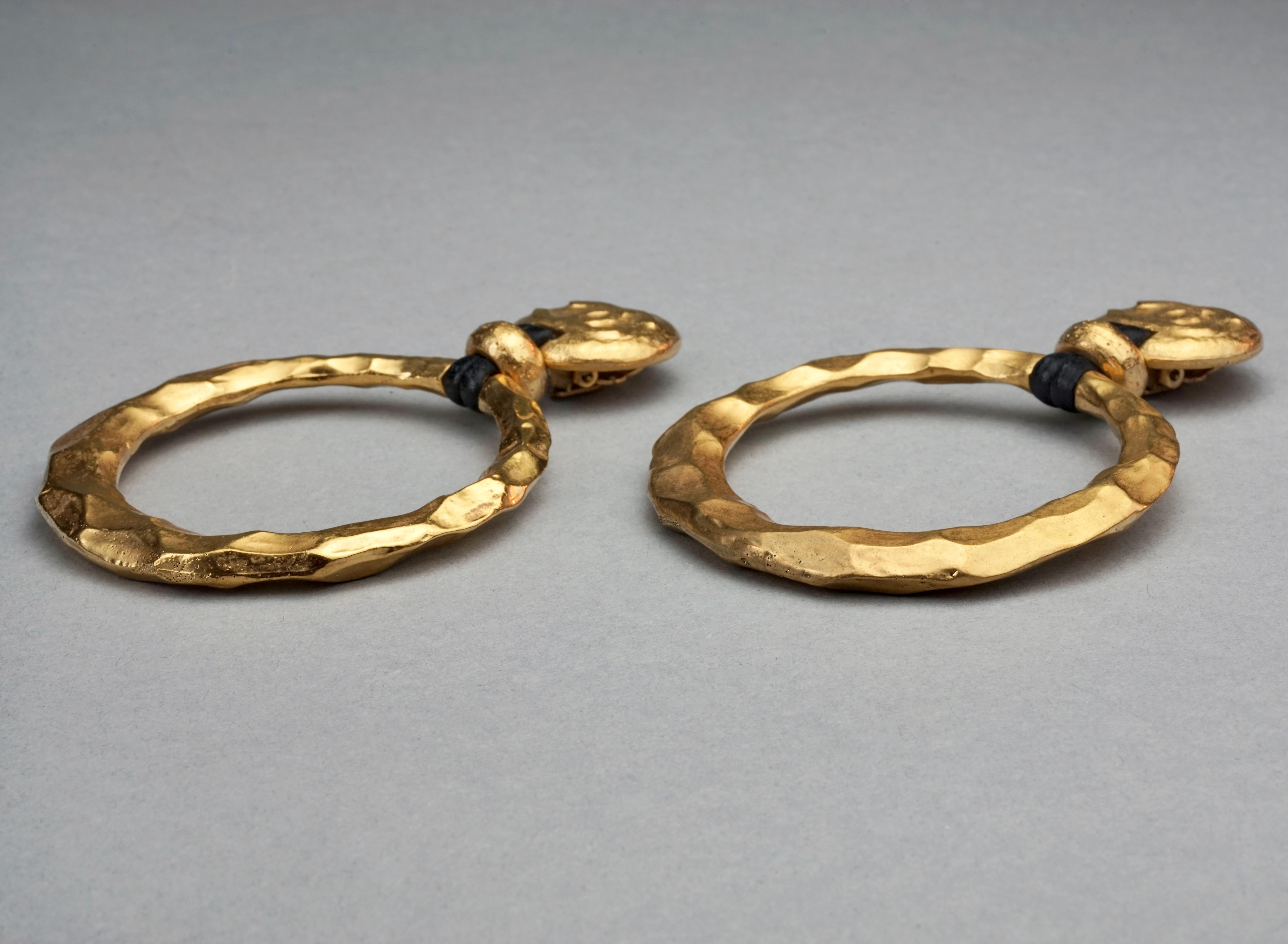 beyonce hoop earrings