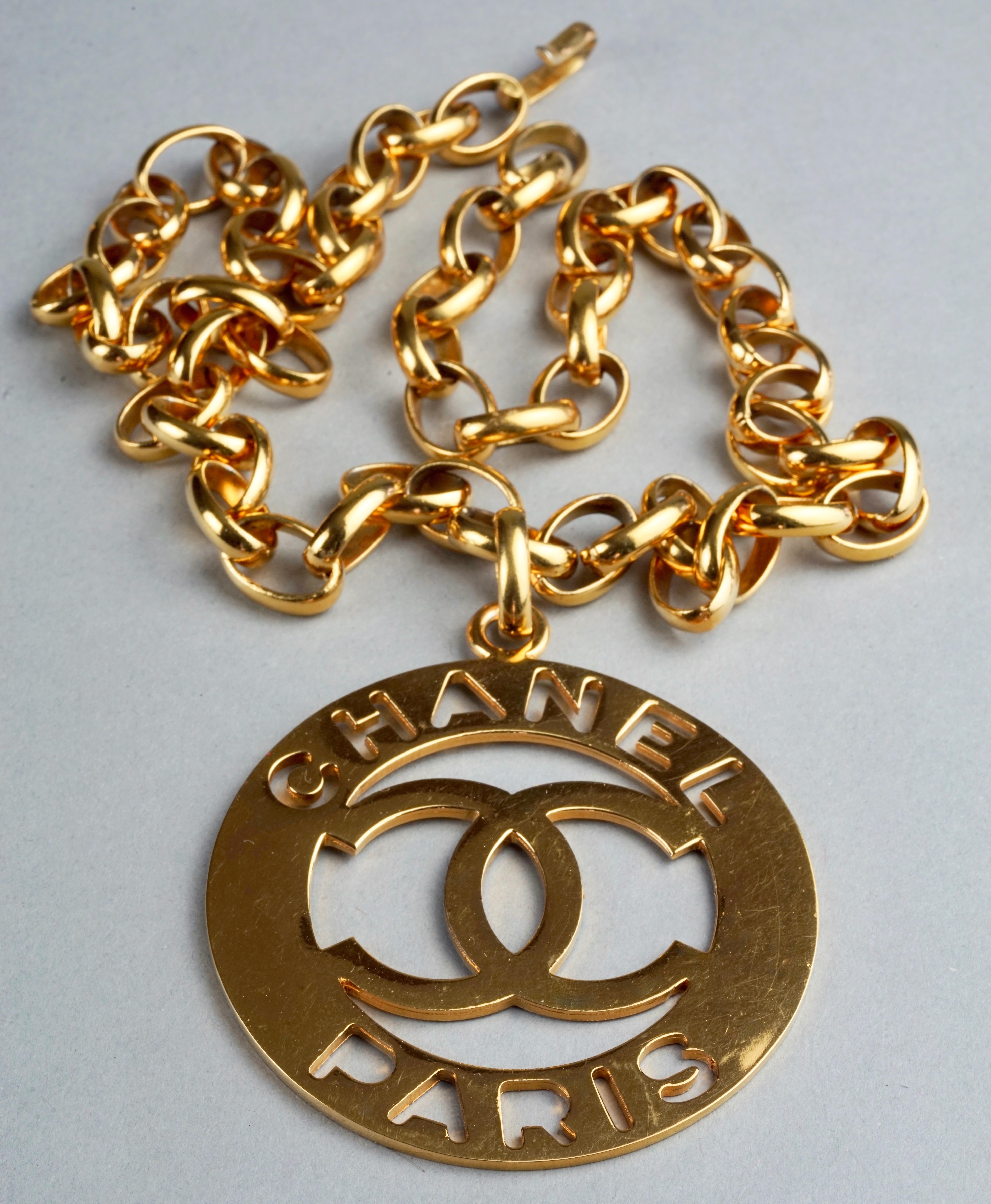 Women's Vintage Jumbo CHANEL PARIS Cutout Logo Medallion Necklace For Sale