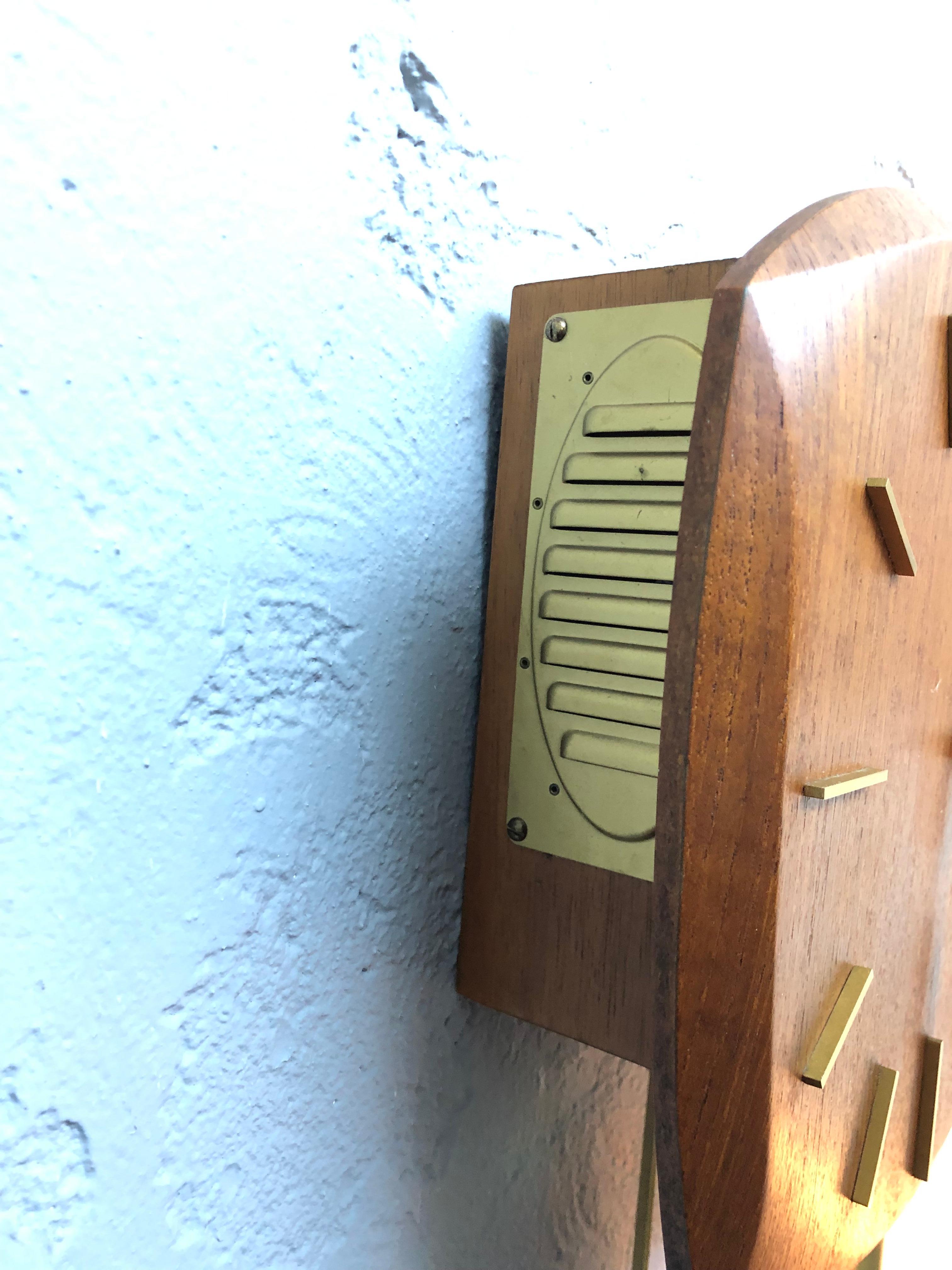 Hand-Crafted Vintage Junghans Pendulum Wall Clock in Oak Veneer from the 1960s