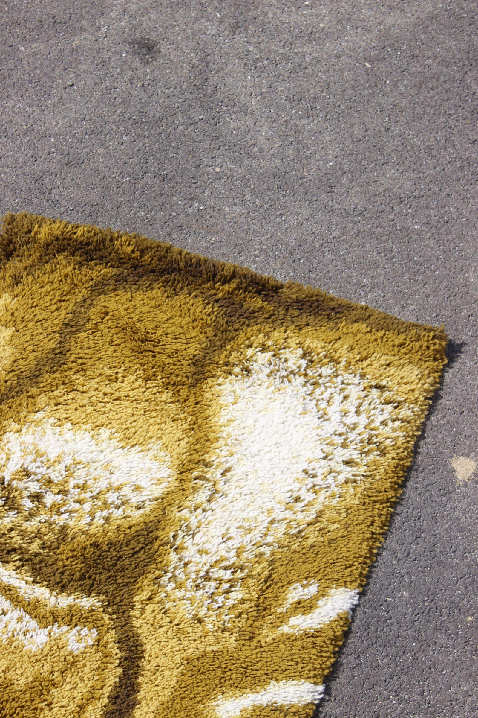 German Vintage Junghans shaggy wool rug 1970s For Sale