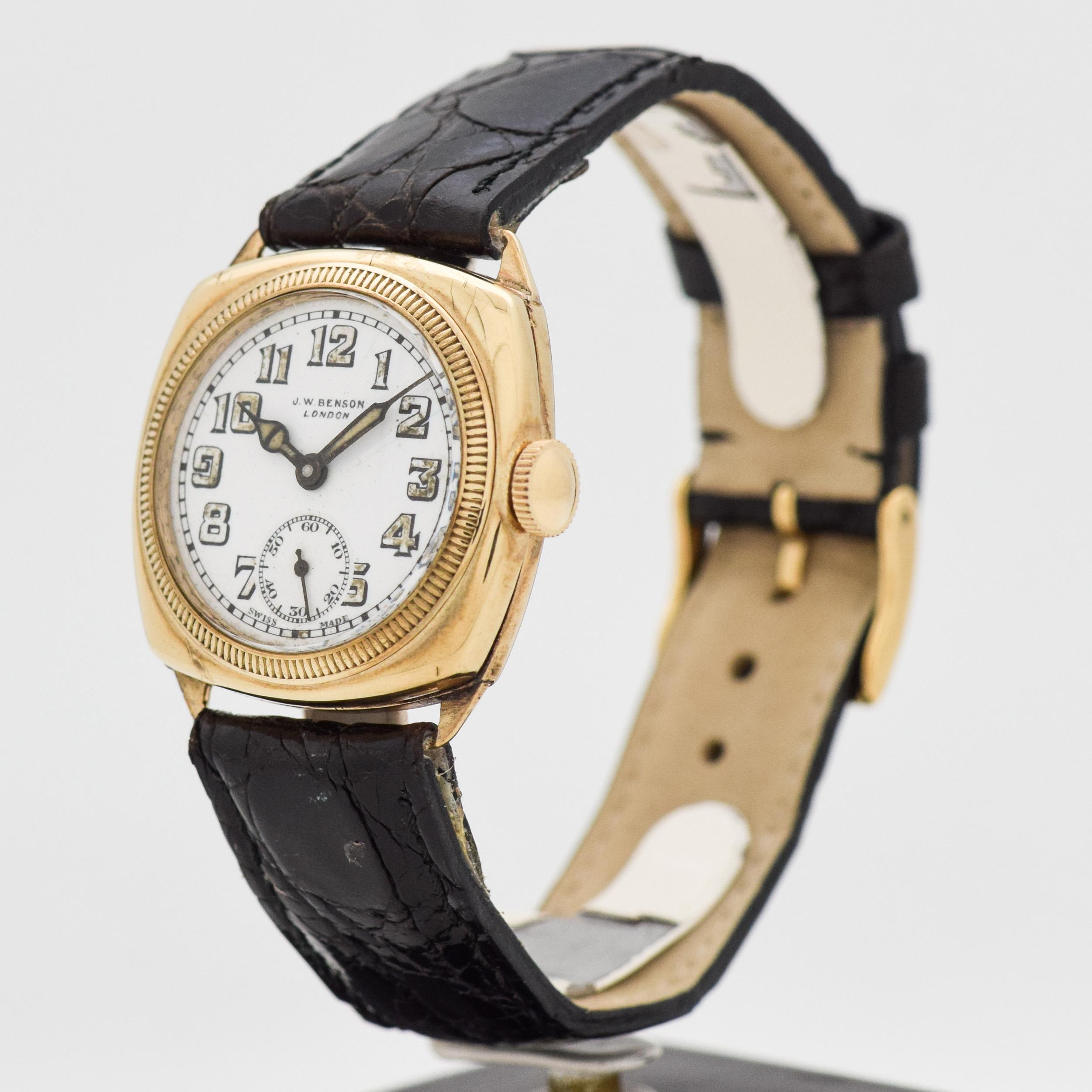 Vintage JW Benson Cushion-Shaped 9 Karat Yellow Gold Watch, 1920s In Good Condition For Sale In Beverly Hills, CA