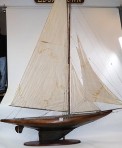Vintage K Class Pond Yacht