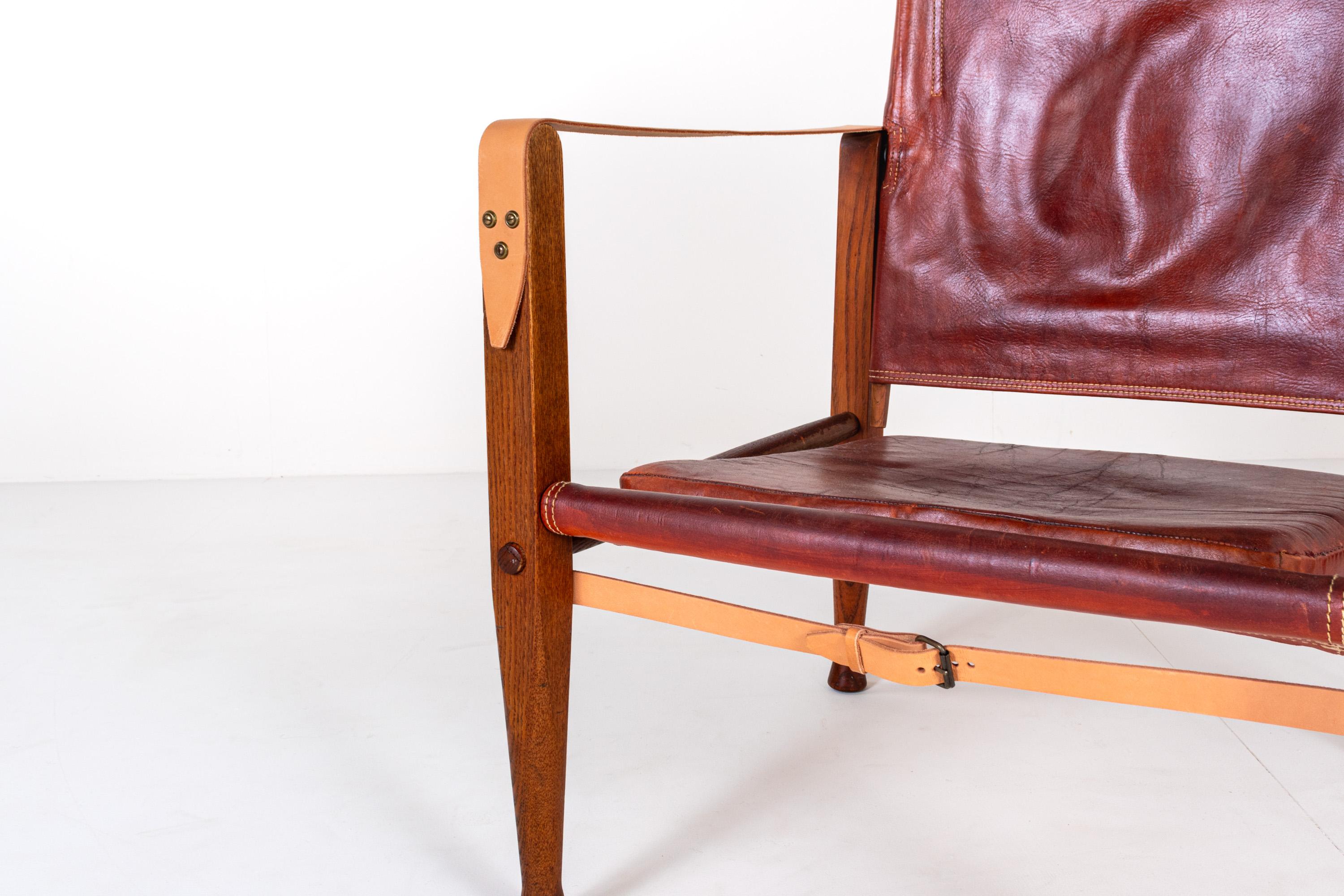 Vintage Kaare Klint for Rud Rasmussen KK47000 Safari Chair in Leather, Denmark In Good Condition For Sale In BERKEL EN RODENRIJS, NL