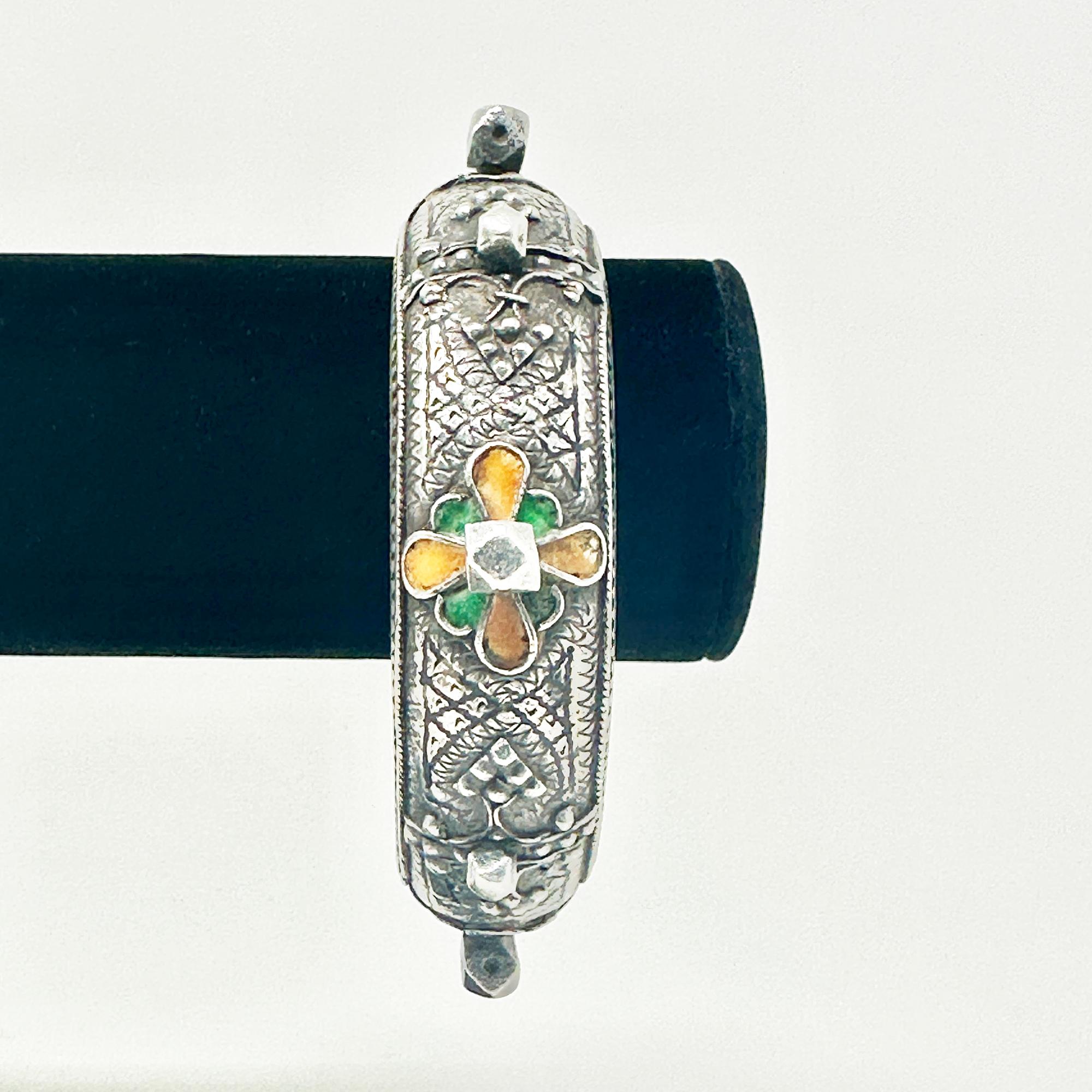 Vintage Kabylie Berber-Emaille- und Silberarmband aus Emaille, Algerien im Angebot 3