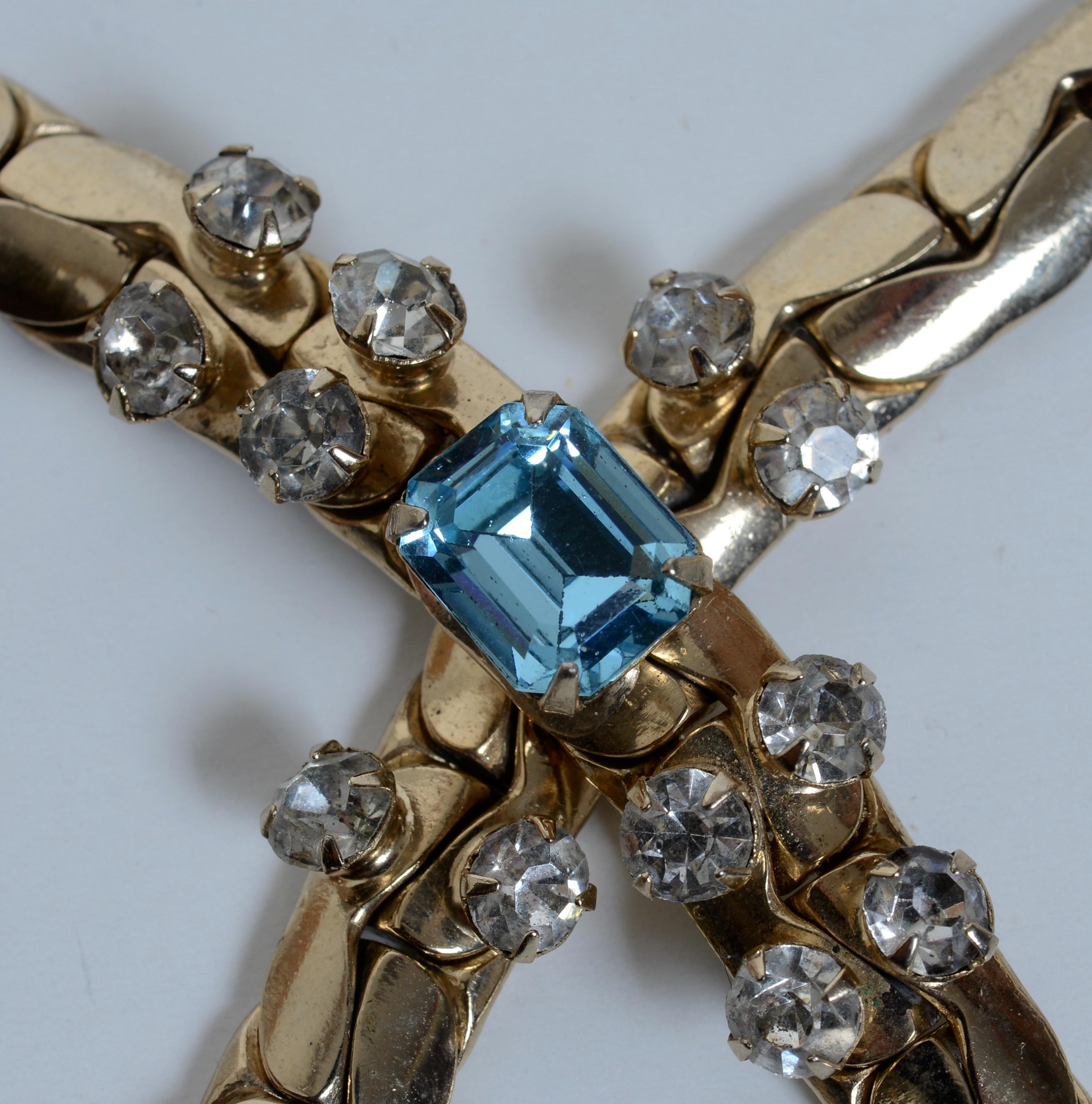 Moderno Collana e bracciale abbinato a spina di pesce con cristalli 