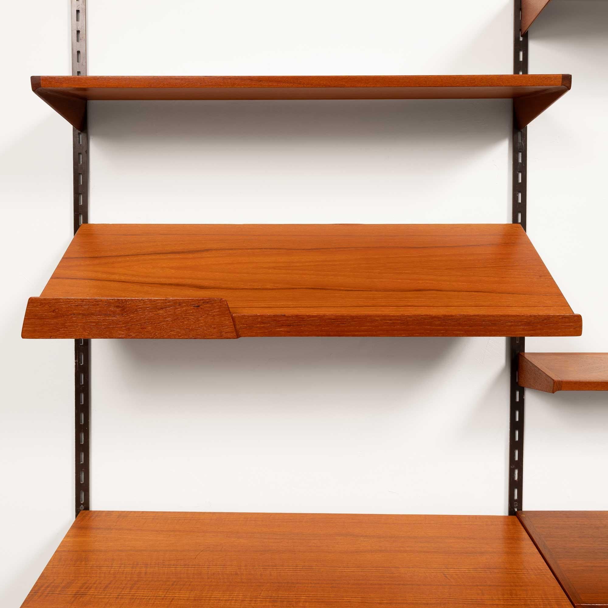 Vintage Kai Kristansen Teak Wand System mit Schreibtisch (Moderne der Mitte des Jahrhunderts) im Angebot