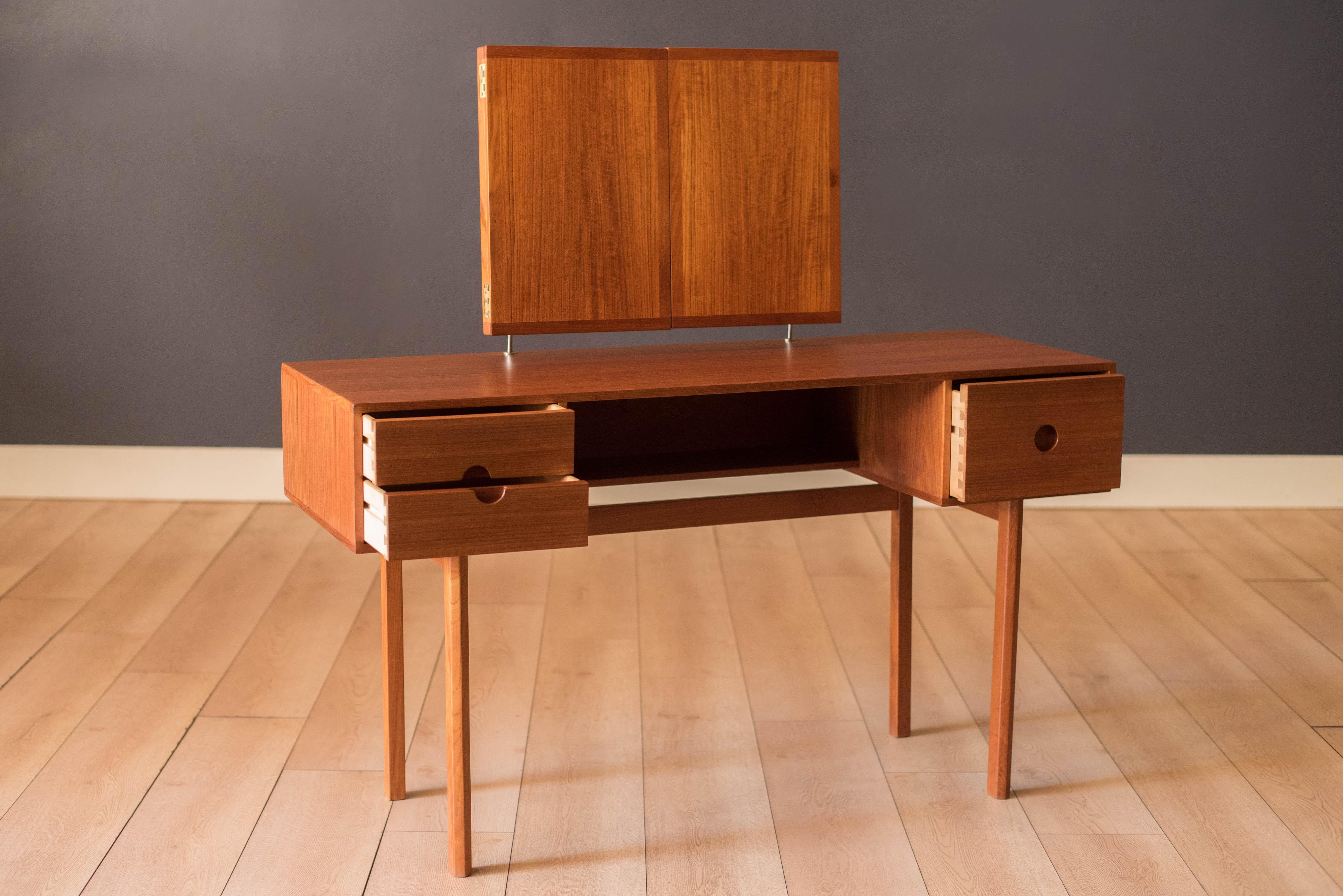 Vintage Kai Kristiansen Danish Modern Teak Vanity for Aksel Kjersgaard For Sale 4