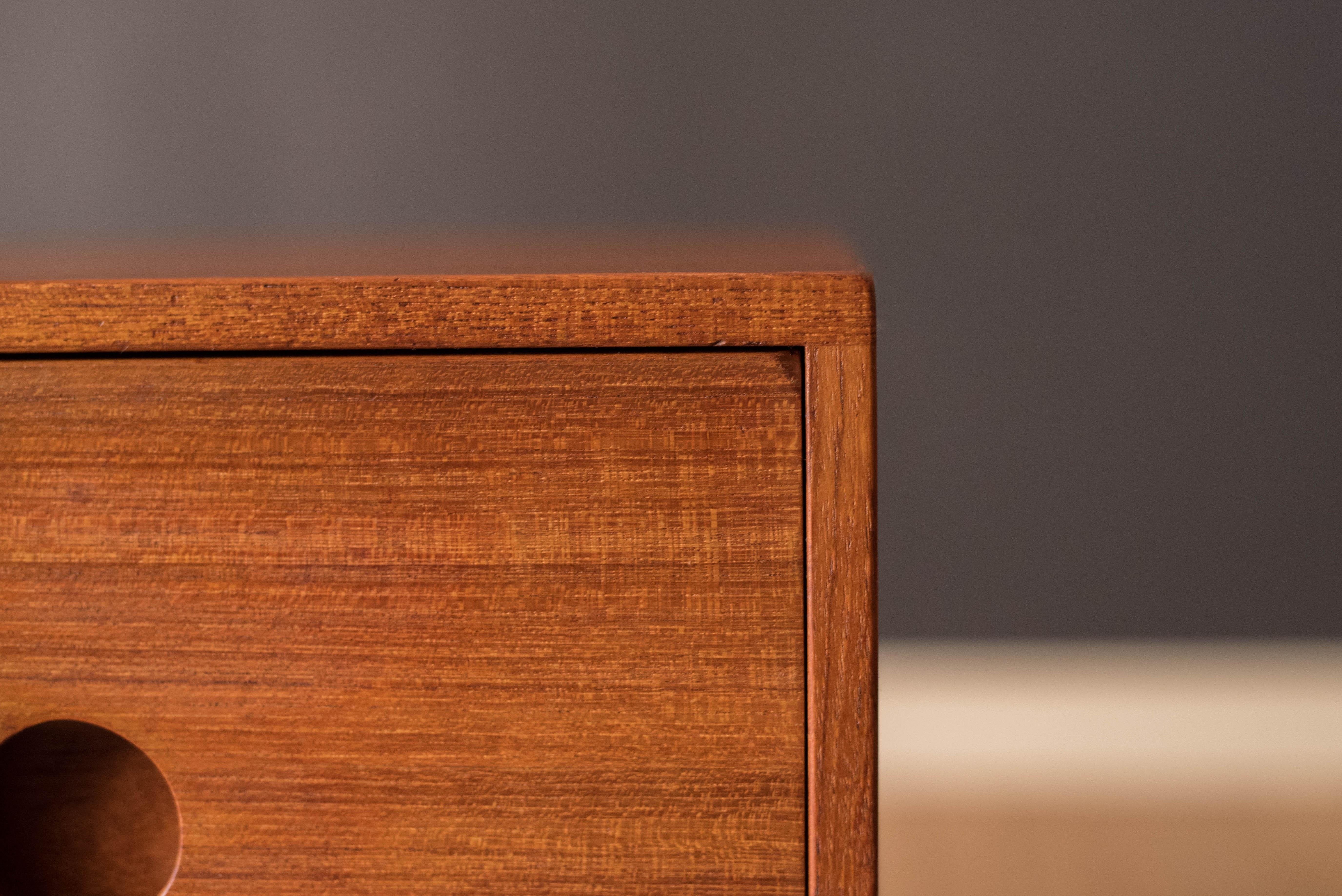 Vintage Kai Kristiansen Danish Modern Teak Vanity for Aksel Kjersgaard For Sale 12