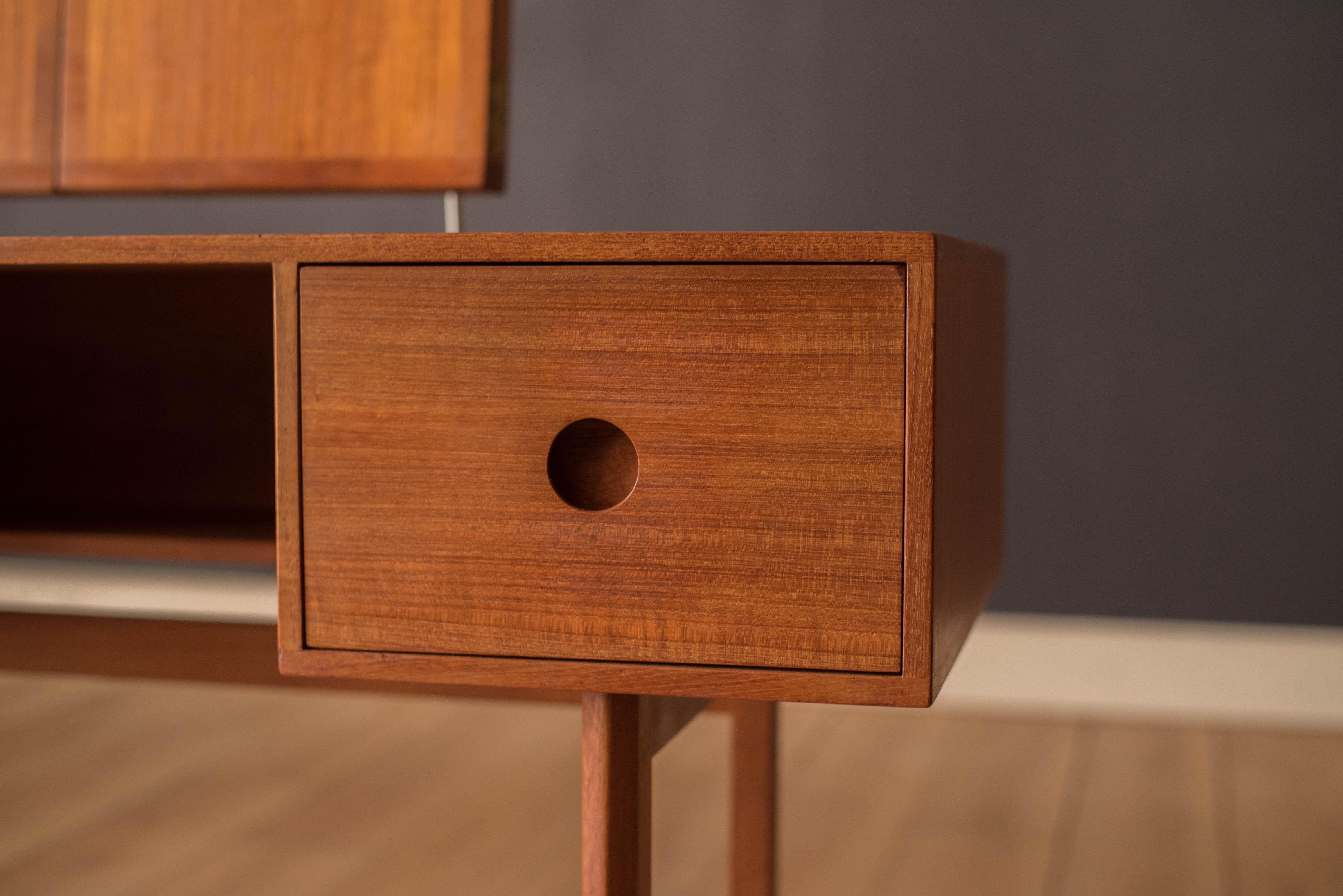 Vintage Kai Kristiansen Danish Modern Teak Vanity for Aksel Kjersgaard For Sale 2