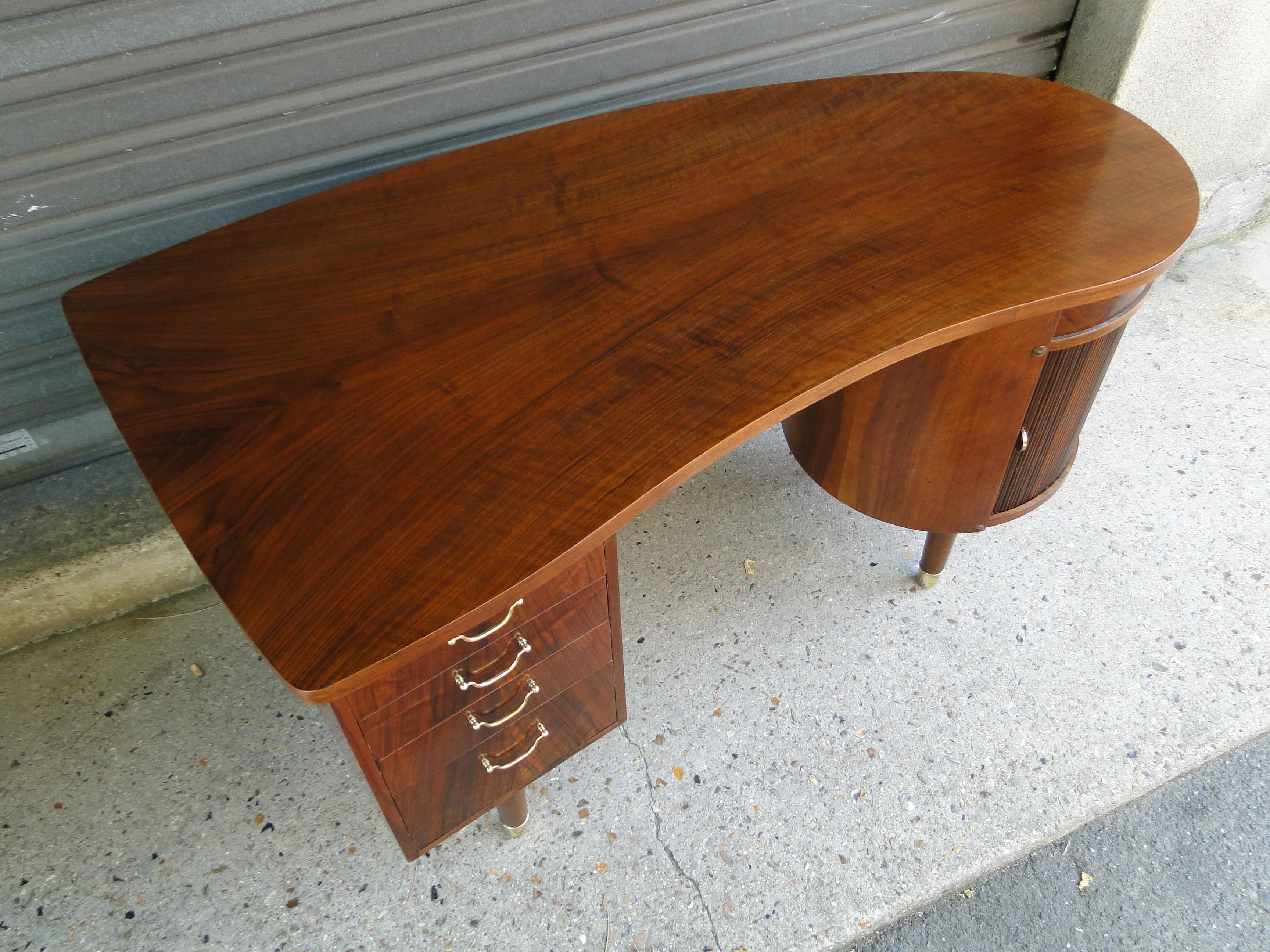 Kai Kristiansen Vintage Mid-Century Bean Walnut Desk Danemark 9