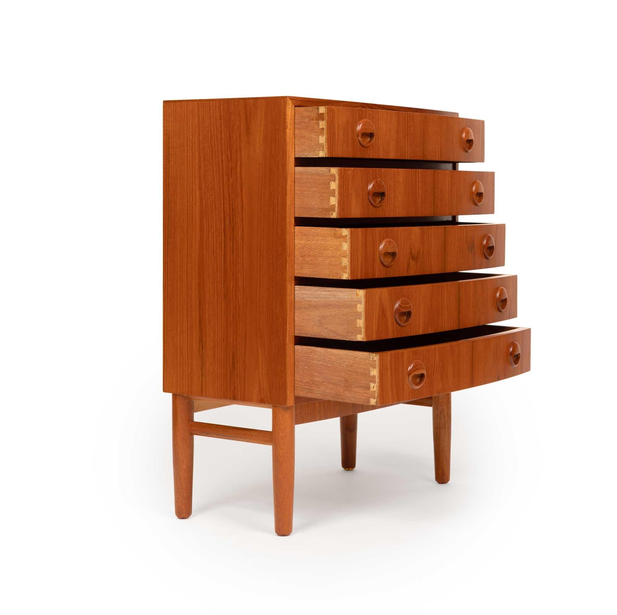 Mid-Century moderno Vintage Kai Kristiansen Teak Chest of Drawers / Nightstand / Entry Chest 1960s in vendita