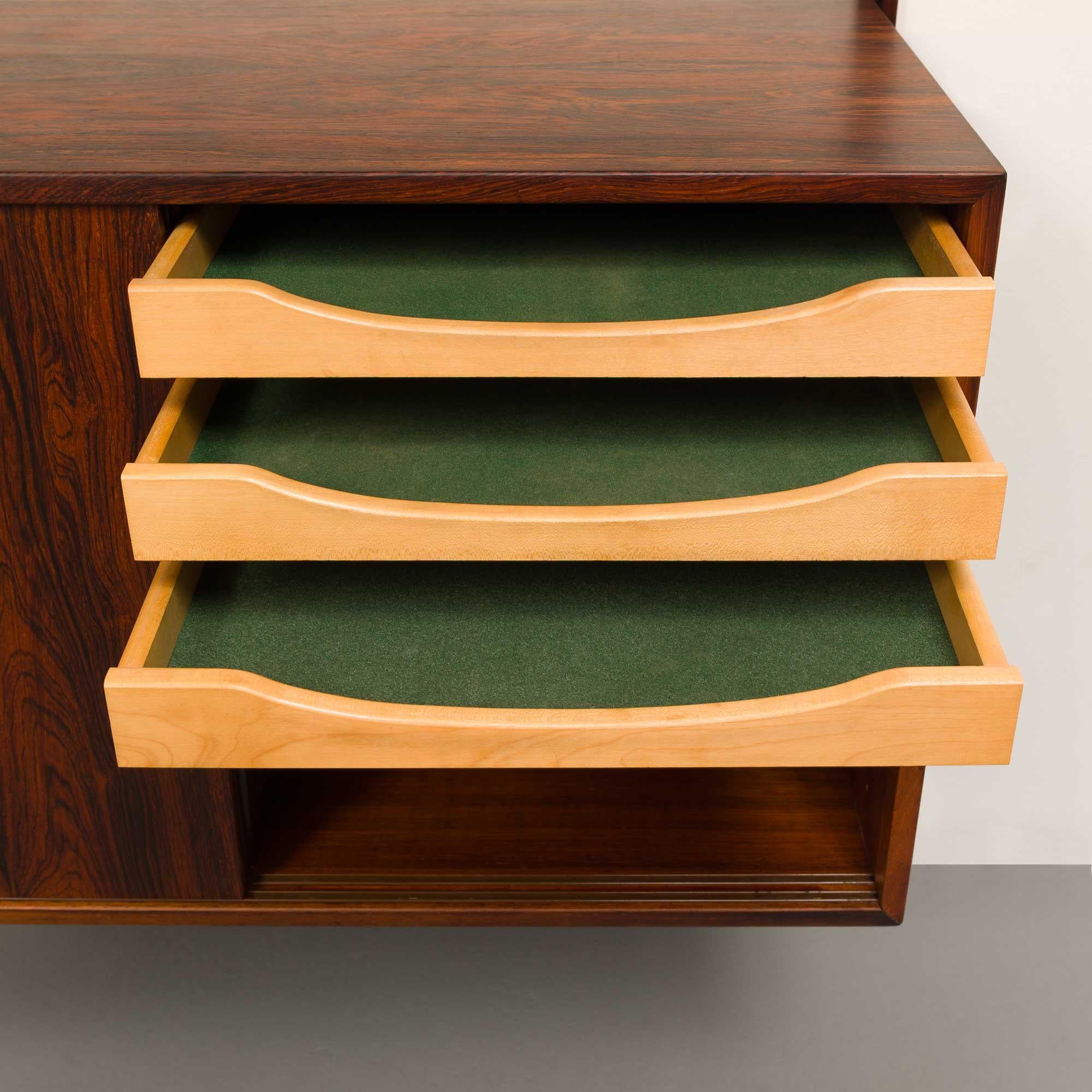 Vintage Kai Kristiansen's FM Reolsystem Shelving System in Rosewood 1960s In Good Condition For Sale In Emeryville, CA