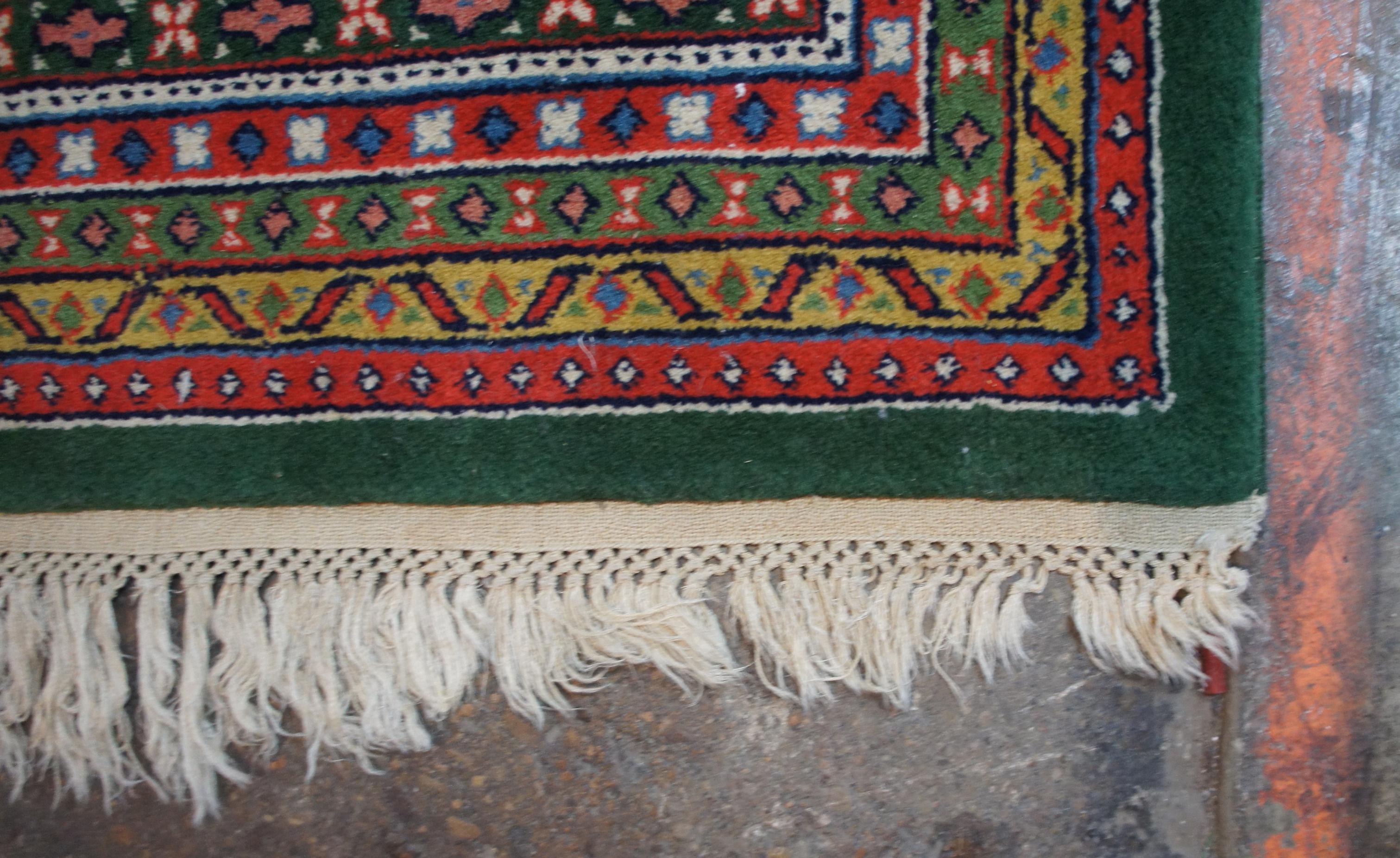 Vintage Kaimuri 100% Wool Tabriz Mahi Medallion Area Rug Carpet, India For Sale 2