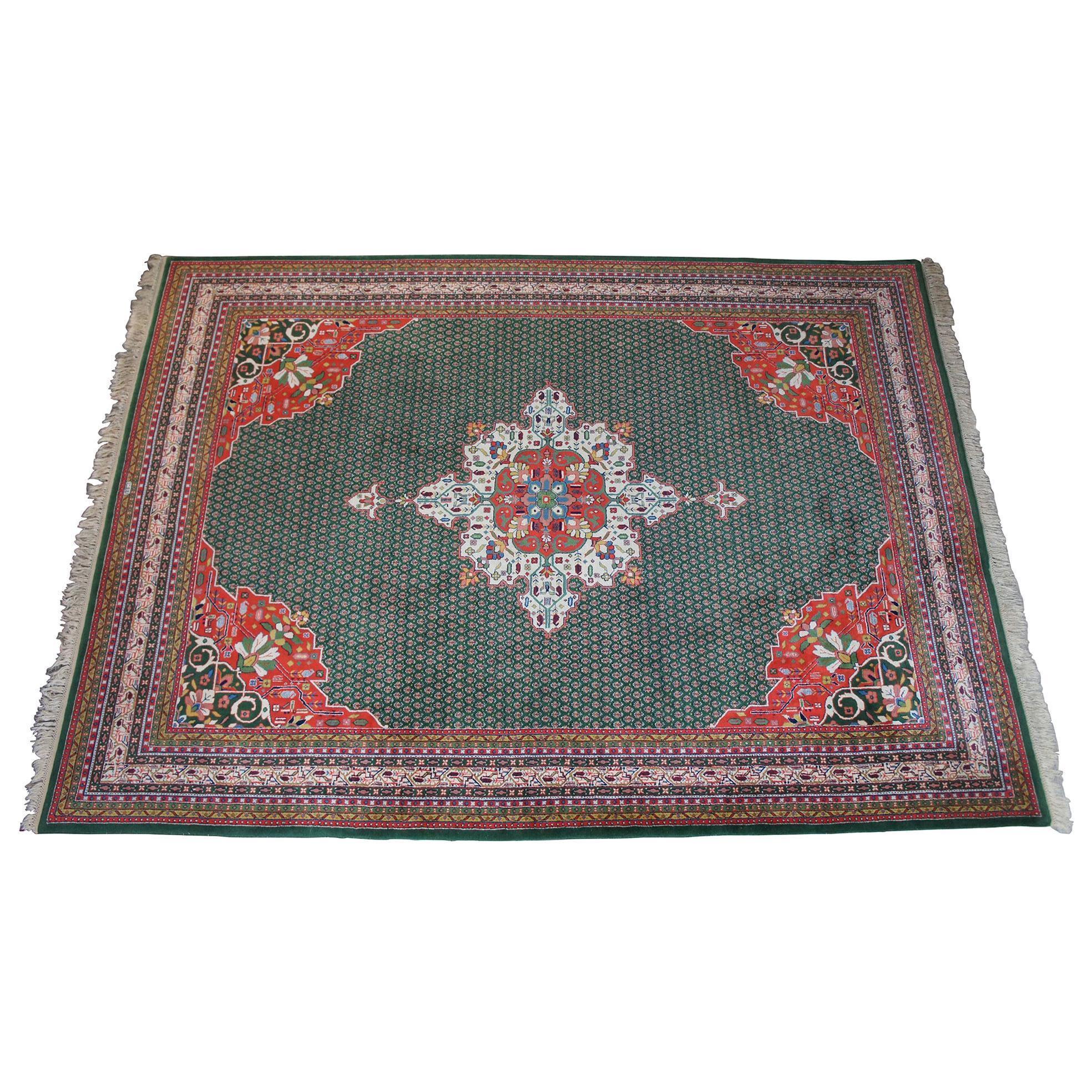 Vintage 100% virgin wool Kaimuri area rug, made in India. Tabriz design. The design Mahi refers to a well-known design of Persian rugs from the city and surrounding area of Tabriz in northwest Iran. The design is based on a famous Persian Garden