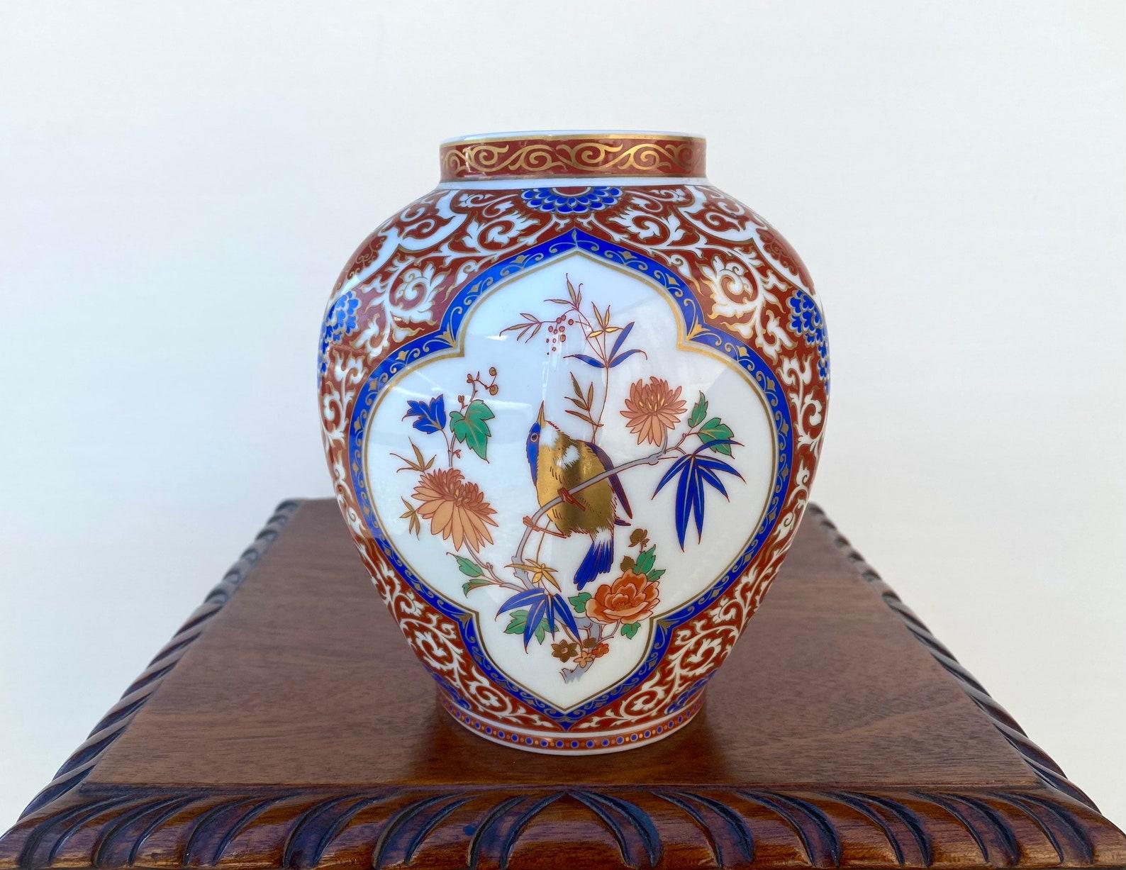 Vintage Kaiser Vase “Ming”  Orange Vase with Flower and Bird decor In Excellent Condition In Bastogne, BE