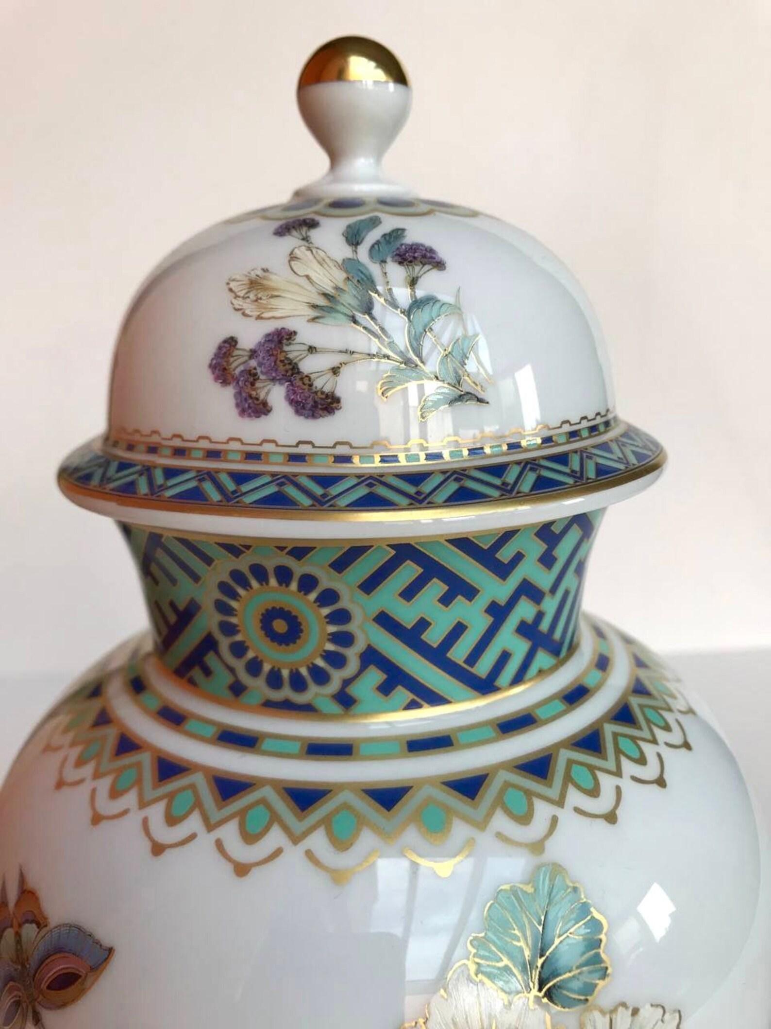 Vintage Kaiser Vase with Lid Vase Kaiser Monarchin Series at 1stDibs