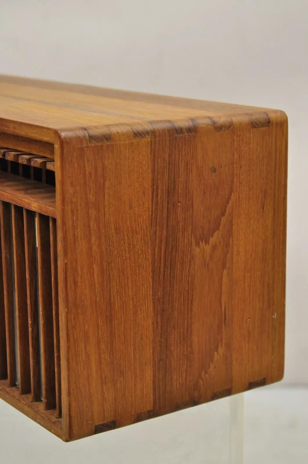 Vintage Kalmar Teak Wood Mid Century Modern 30 Slot CD Rack Holder Organizer (A) In Good Condition In Philadelphia, PA
