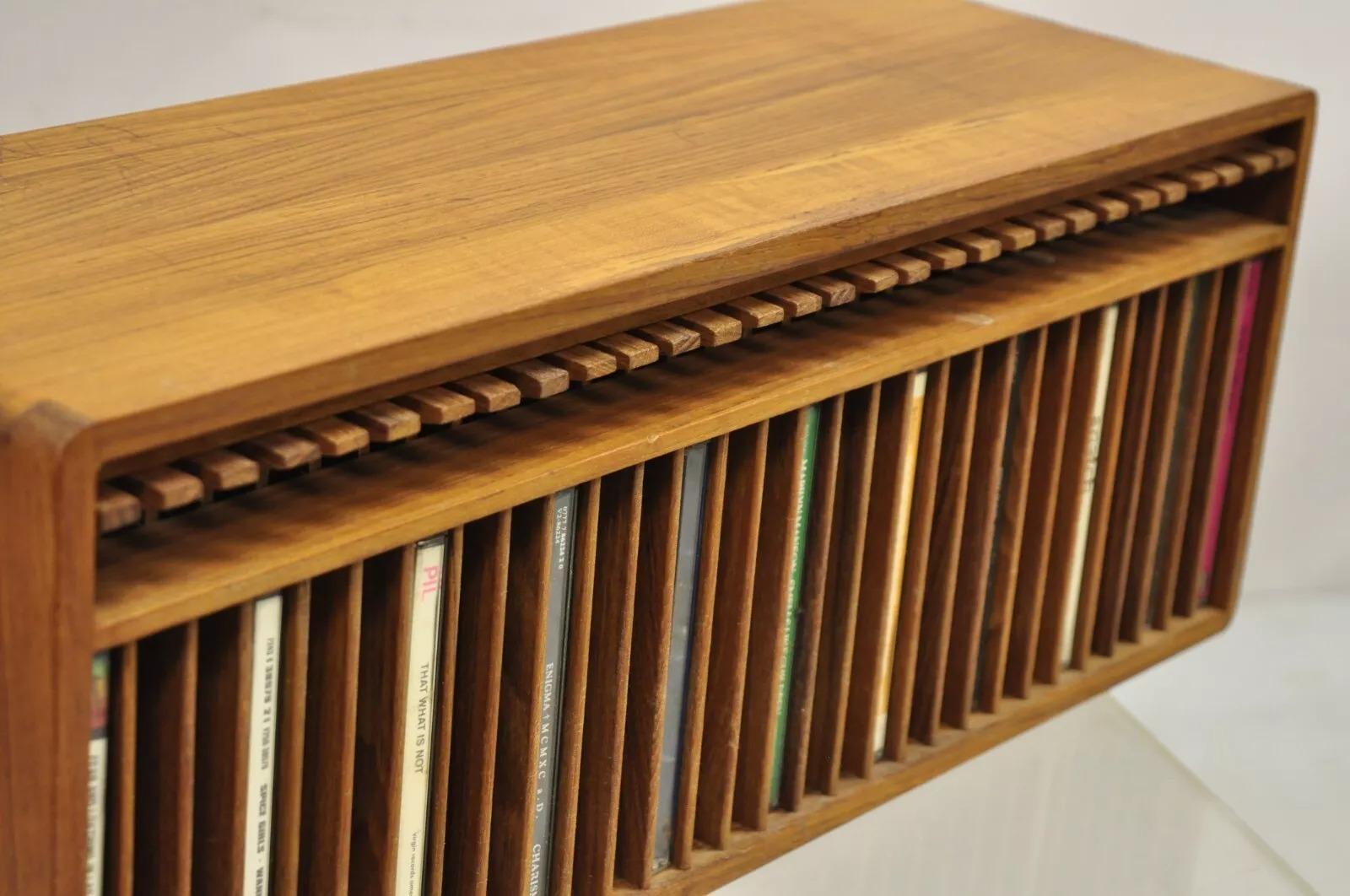 Sconosciuto Vintage Kalmar Teak Wood Mid Century Modern 30 Slot CD Rack Holder Organizer (B)