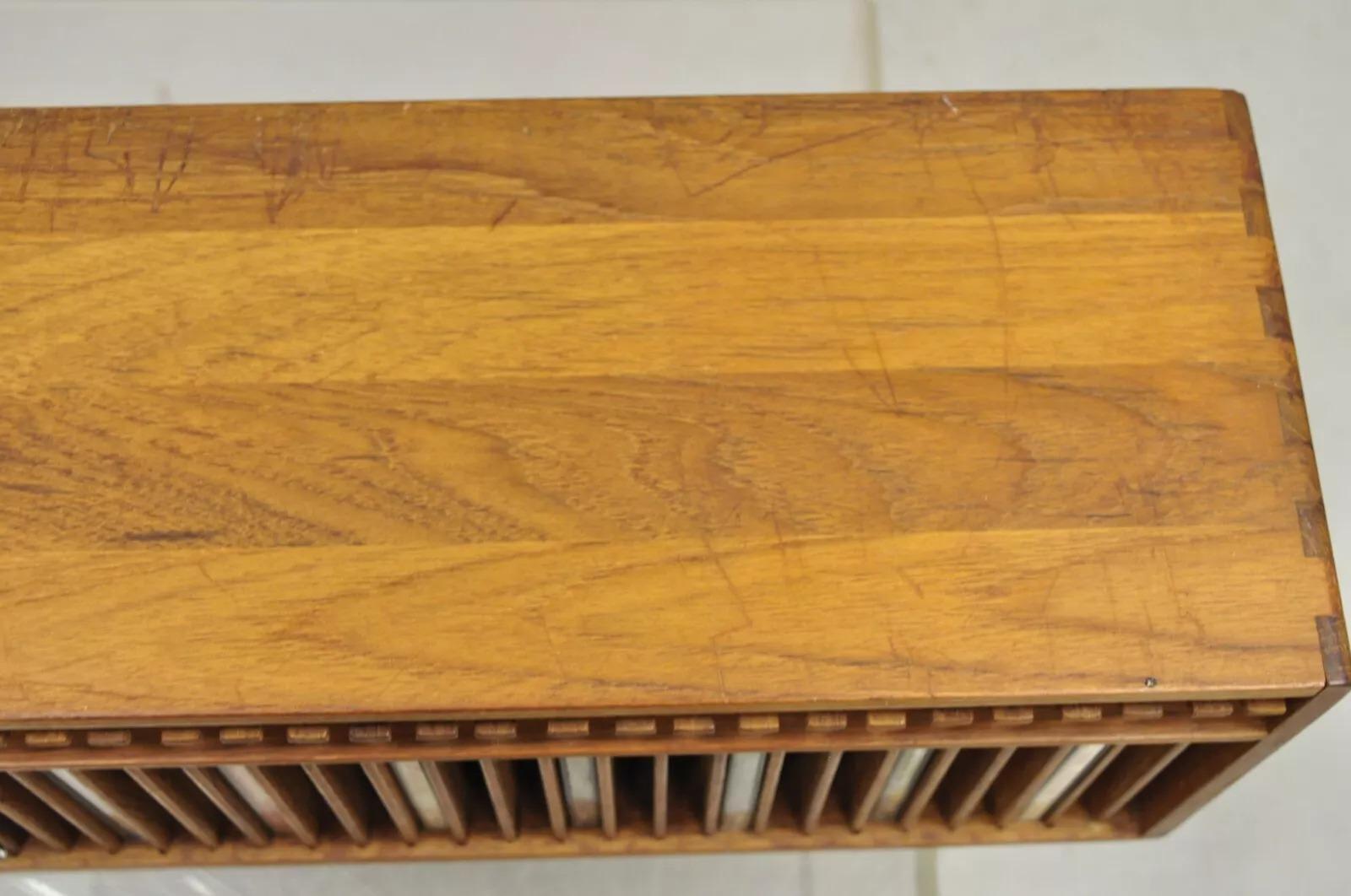 Vintage Kalmar Teak Wood Mid Century Modern 30 Slot CD Rack Holder Organizer (C) In Good Condition In Philadelphia, PA