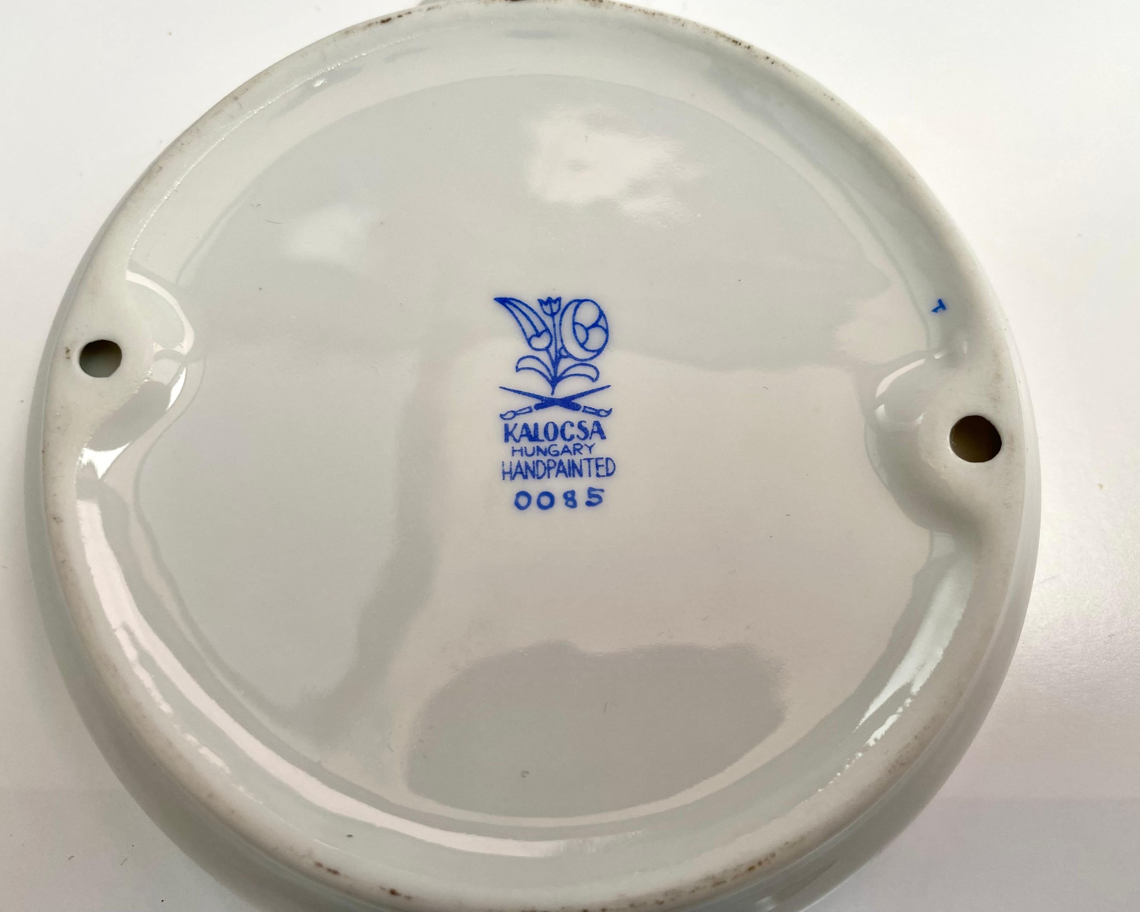 Juego de cenicero y vaso de chupito pintados a mano Vintage Kalocsa 6 Años 70 Arte popular Porcelana en venta