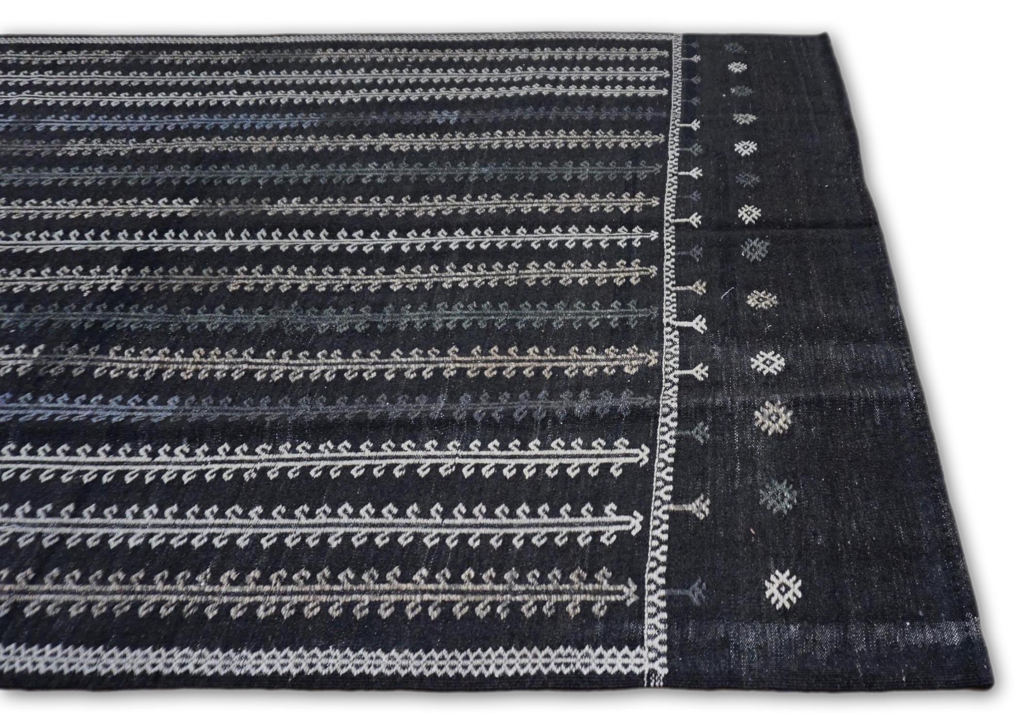 Vintage Karabagh Vertikale Rankenmotive Wolle Kelim 5'9''x9'1'' (Türkisch) im Angebot