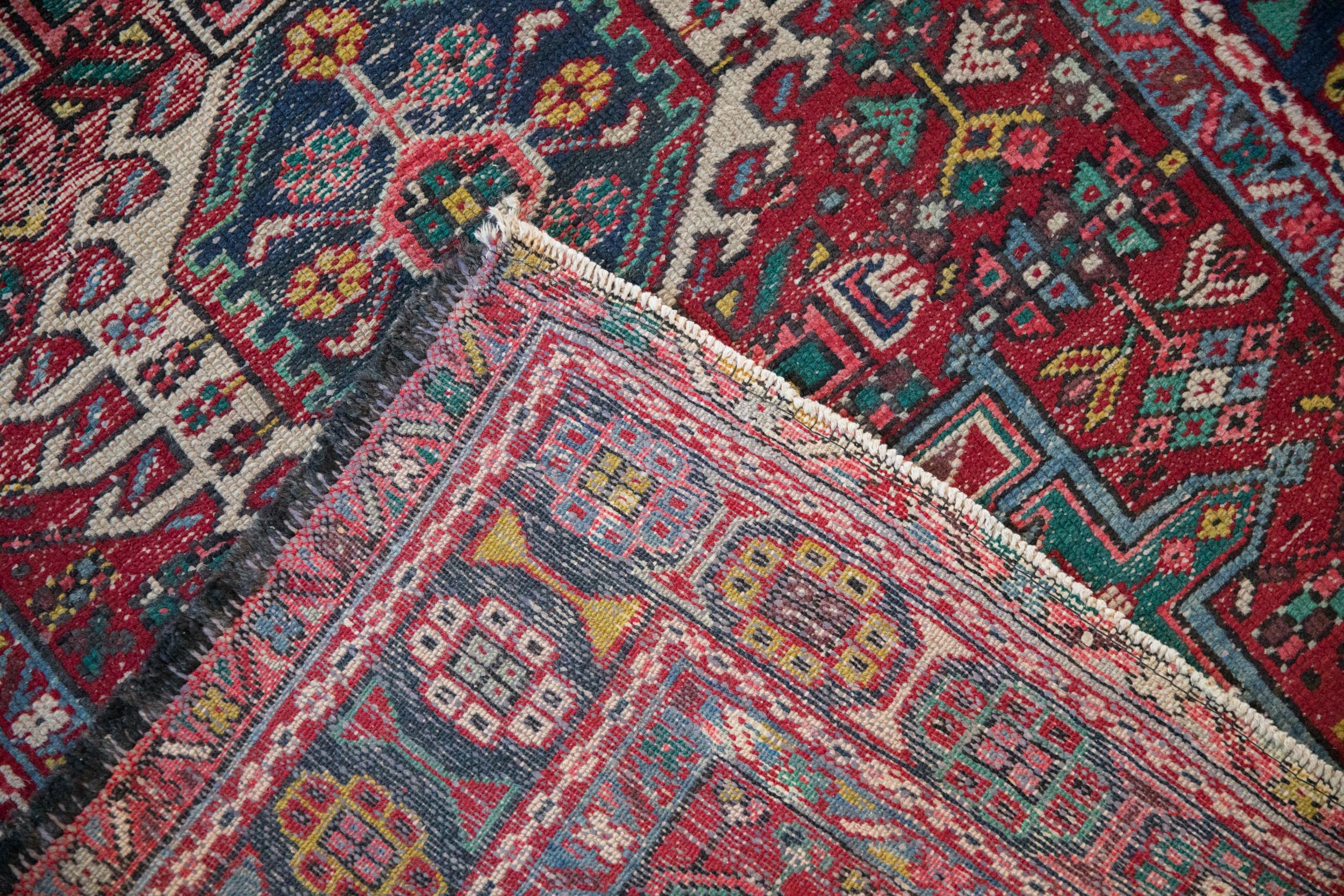 Vintage Karaja-Teppich (Wolle) im Angebot