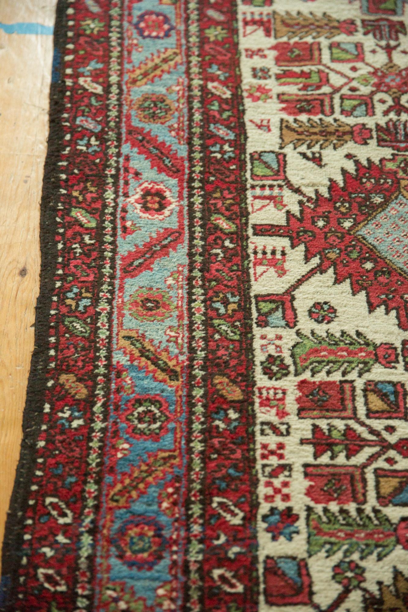 Vintage Karaja Teppich Läufer im Angebot 1