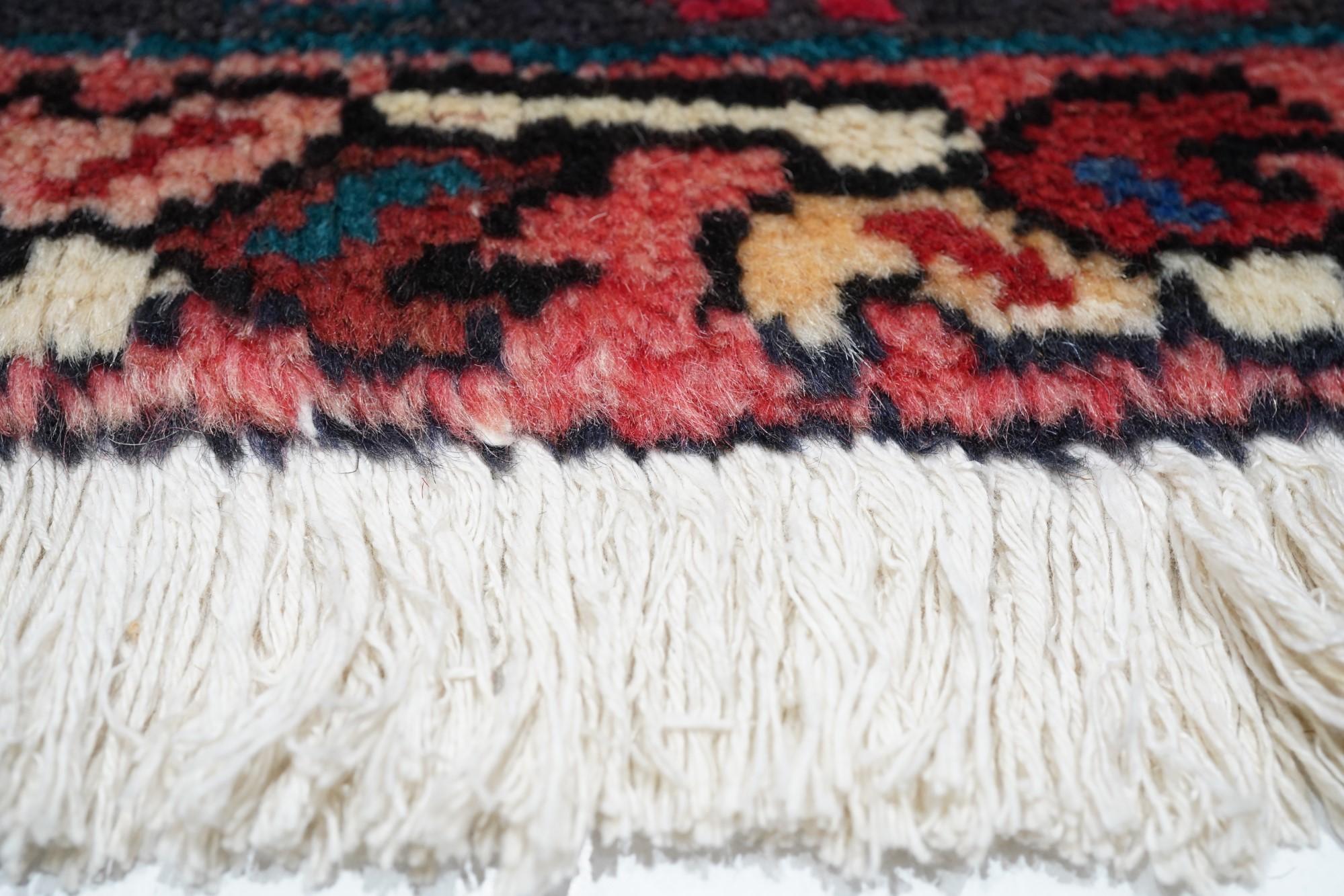 Wool Fine Antique Persian Heriz Rug 7'6'' x 11'3'' For Sale