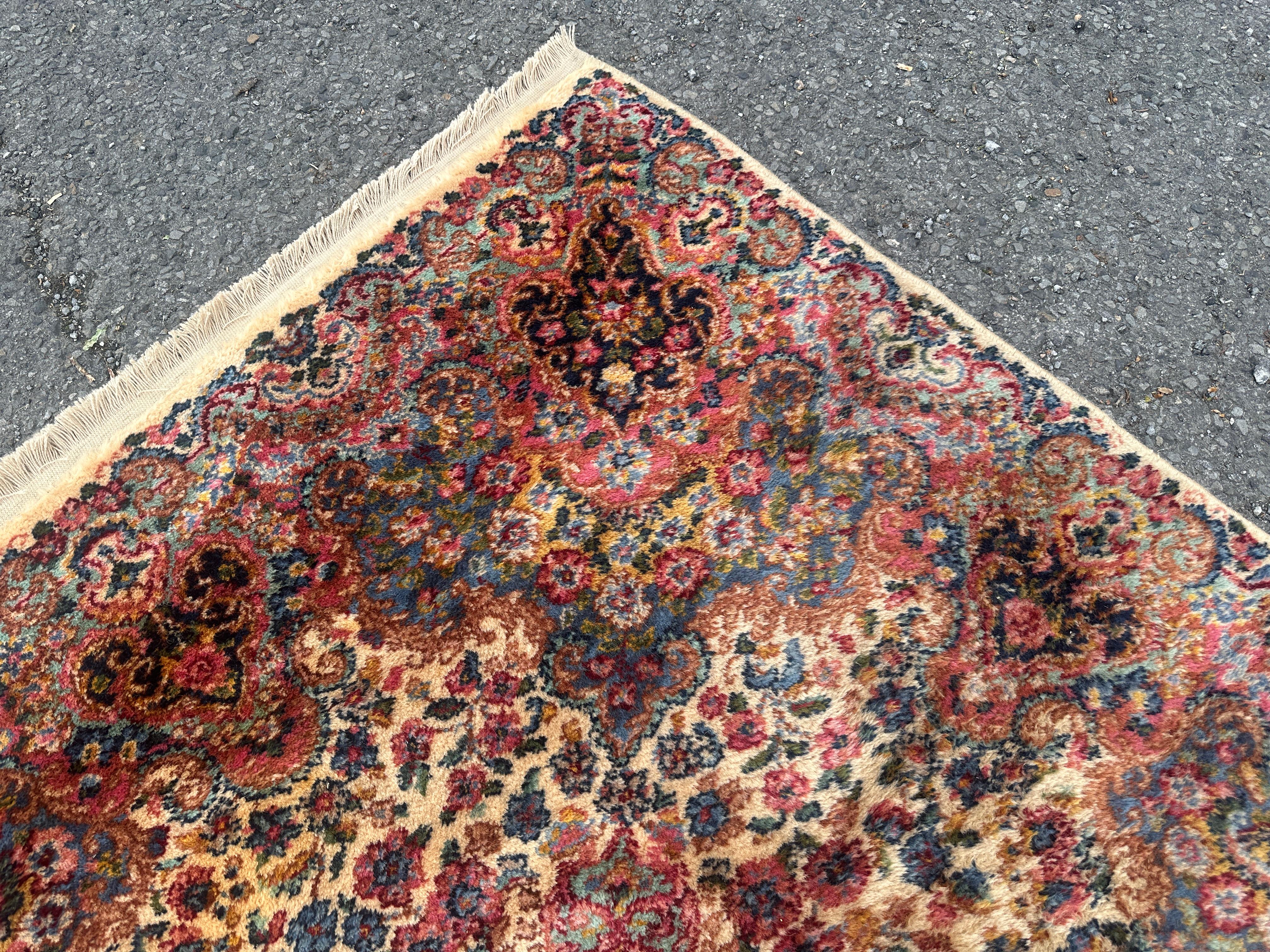 Alfombra vintage Karastan con diseño persa Kerman en toda la superficie - RR5239 en venta 4