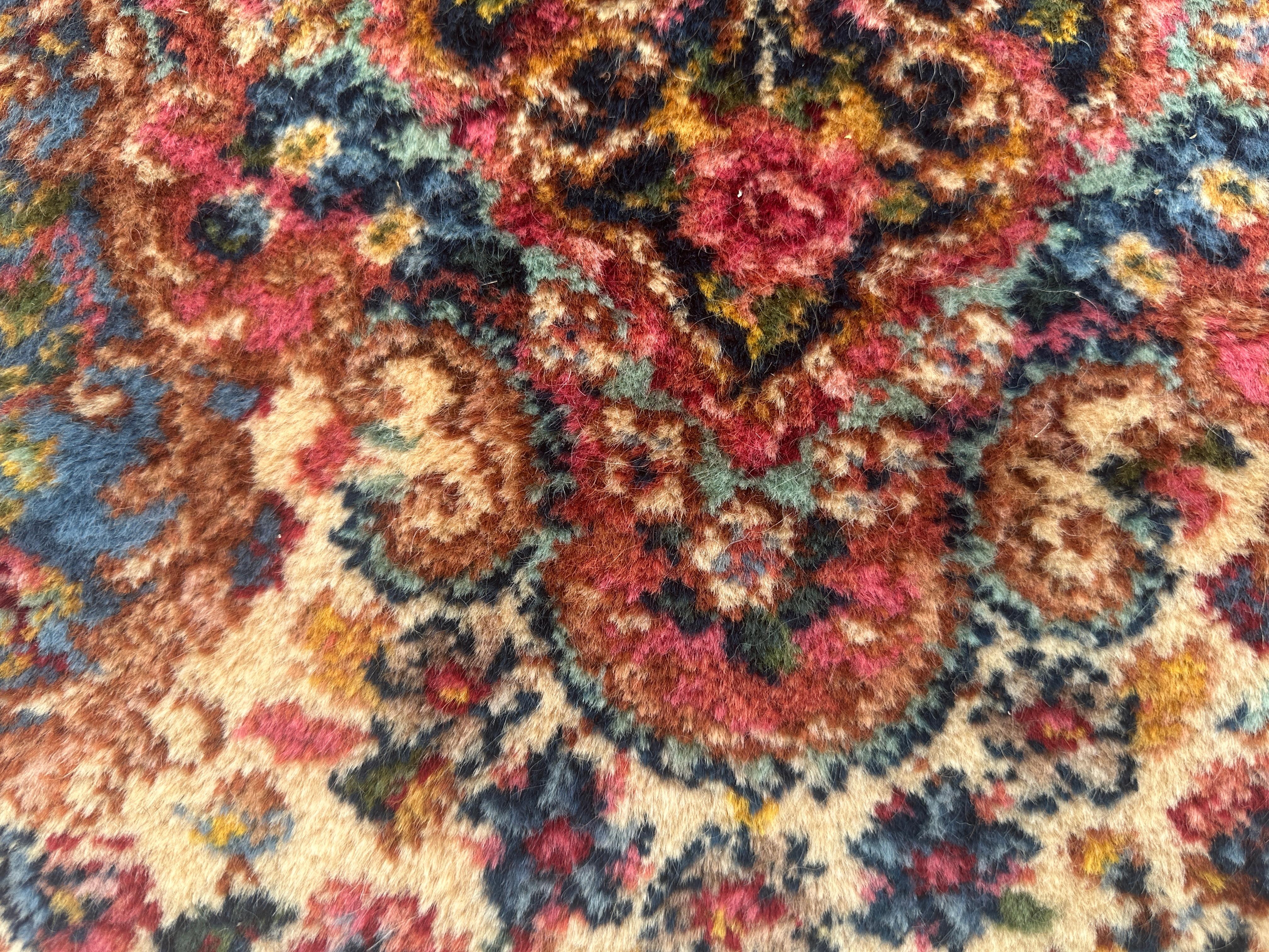 Alfombra vintage Karastan con diseño persa Kerman en toda la superficie - RR5239 Moderno en venta